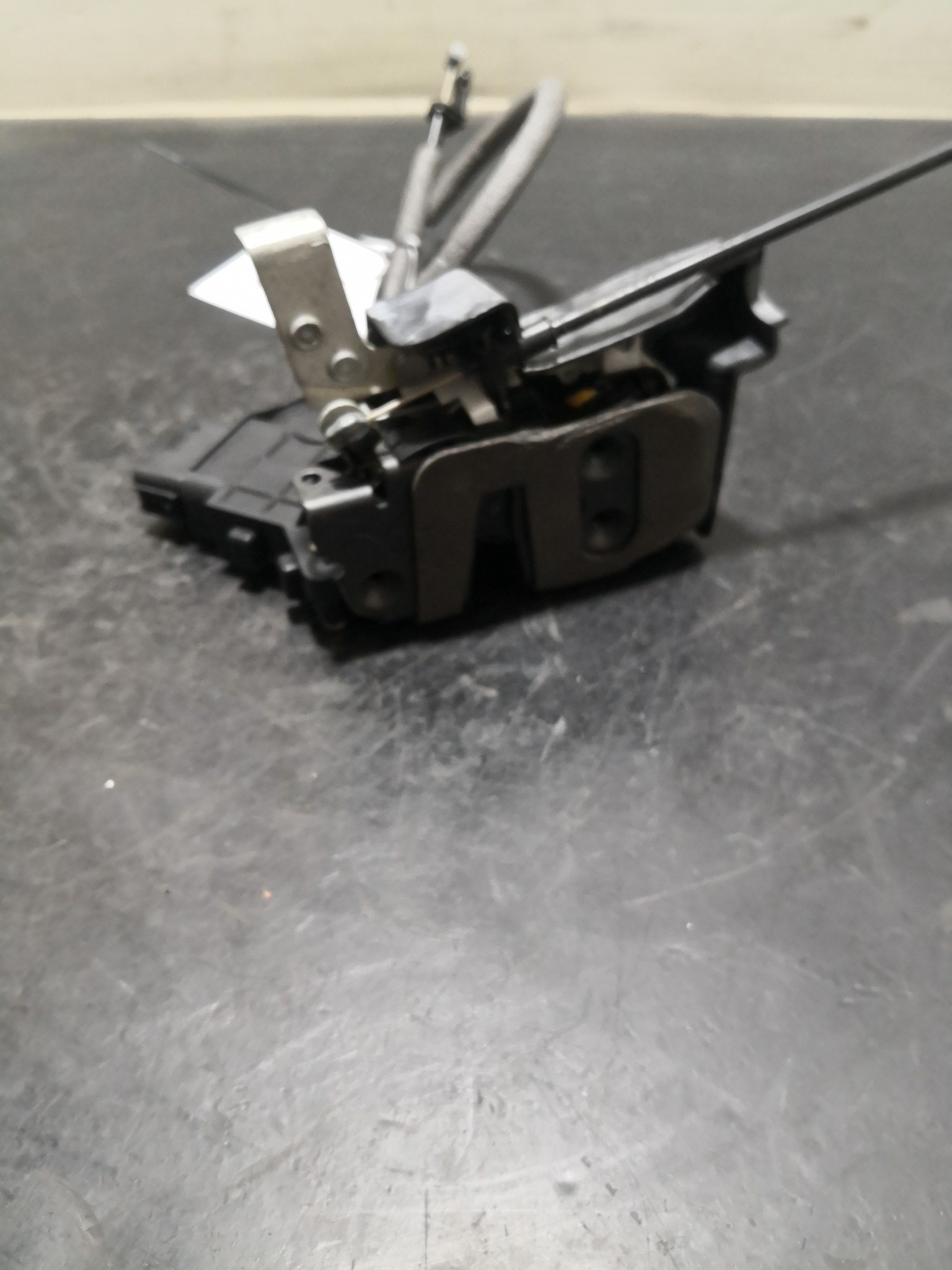 Fecho da Porta Frente Esq FORD S-MAX (WA6) | 06 - 14 Imagem-2