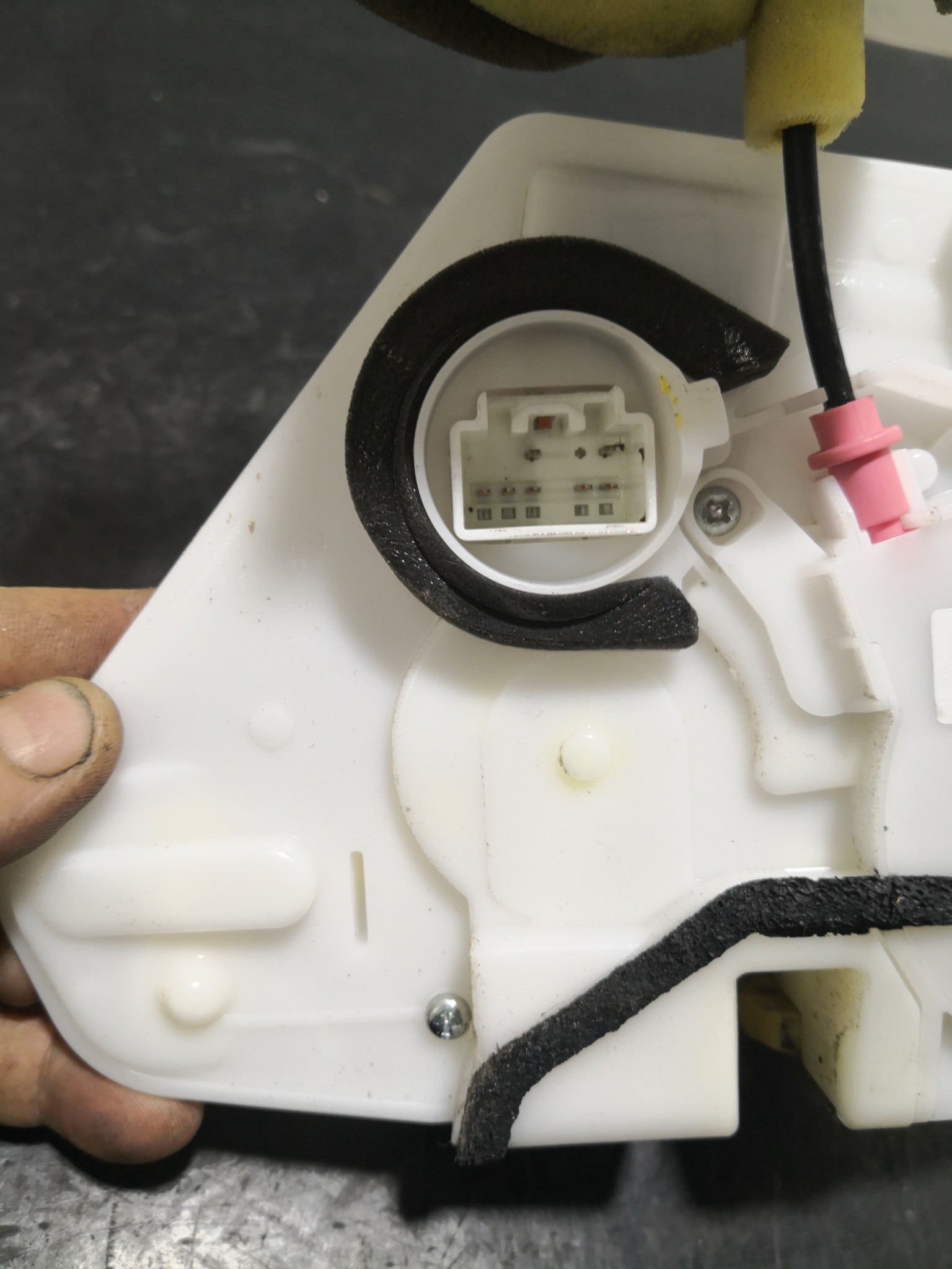 Fecho da Porta Frente Esq MAZDA CX-3 (DK) | 15 -  Imagem-1