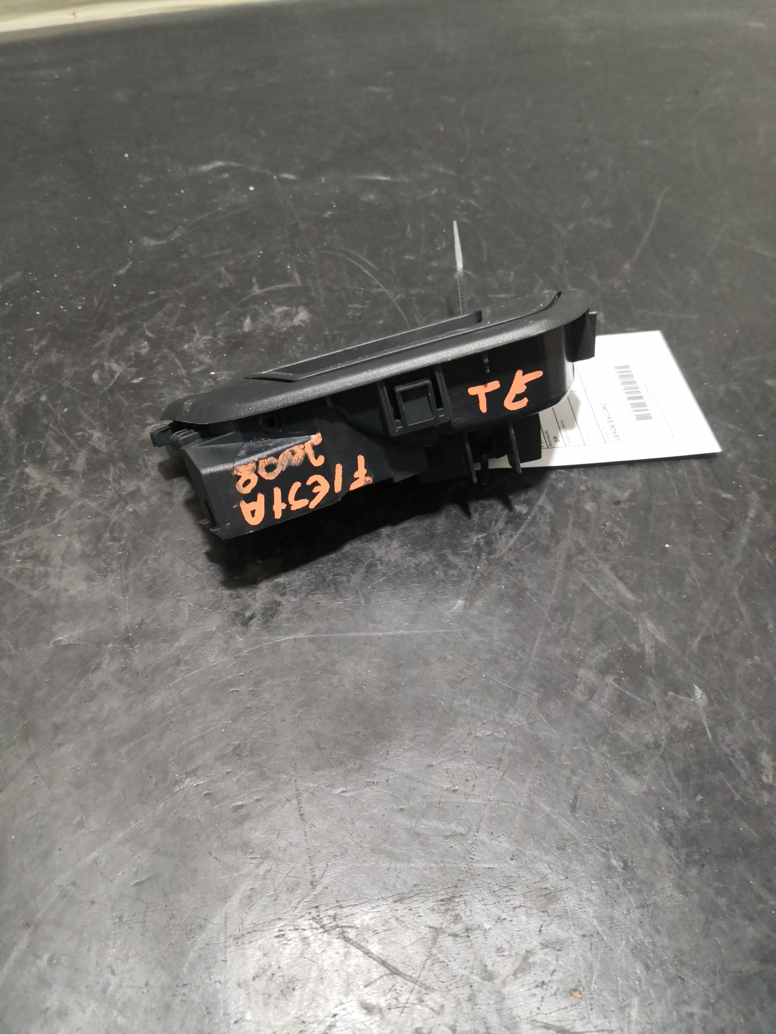 Puxador Interior Trás Esq FORD FIESTA VI (CB1, CCN) | 08 -  Imagem-2