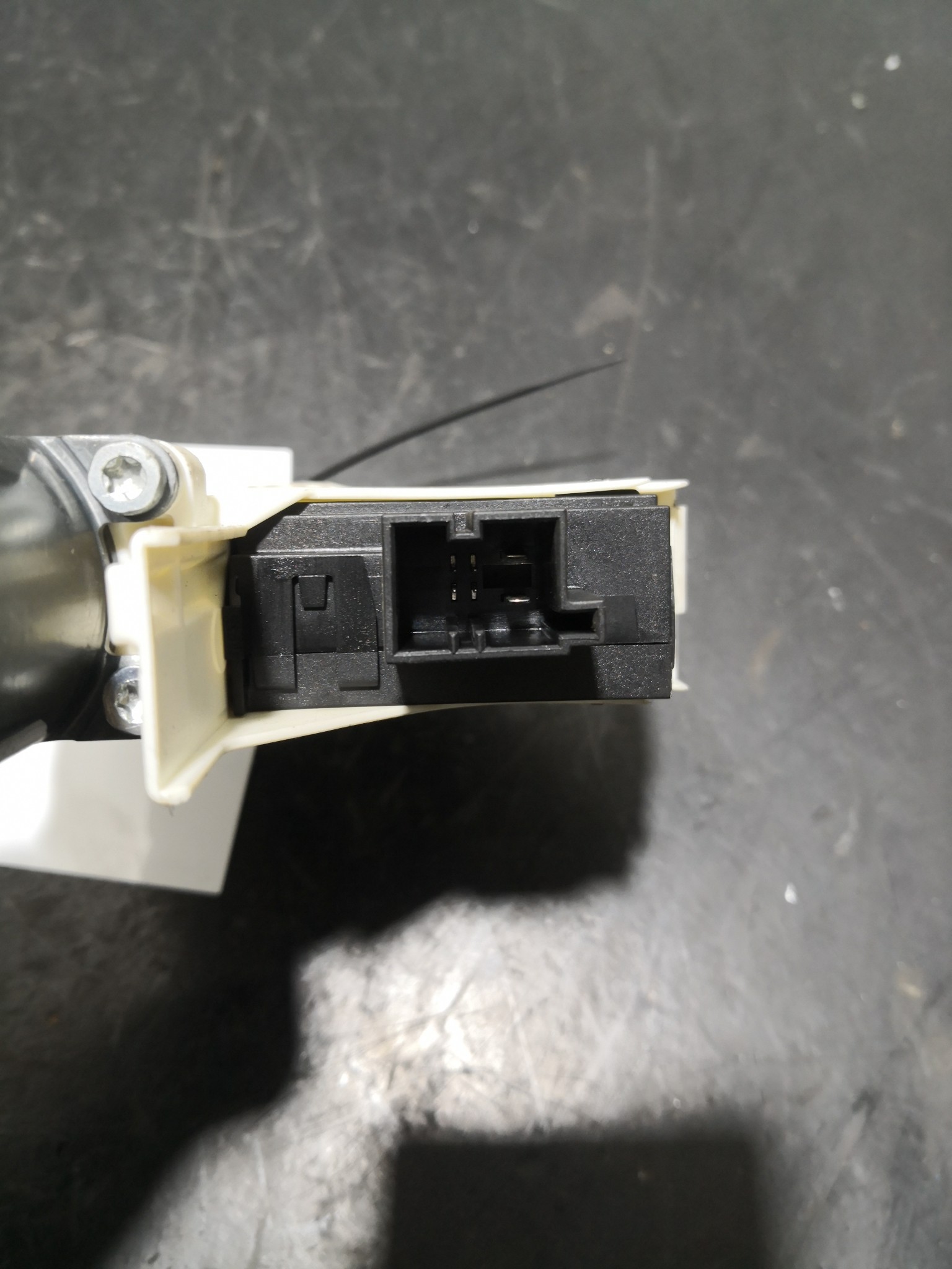 Motor elevador frt esq AUDI A6 Allroad (4FH, C6) | 06 - 11 Imagem-1