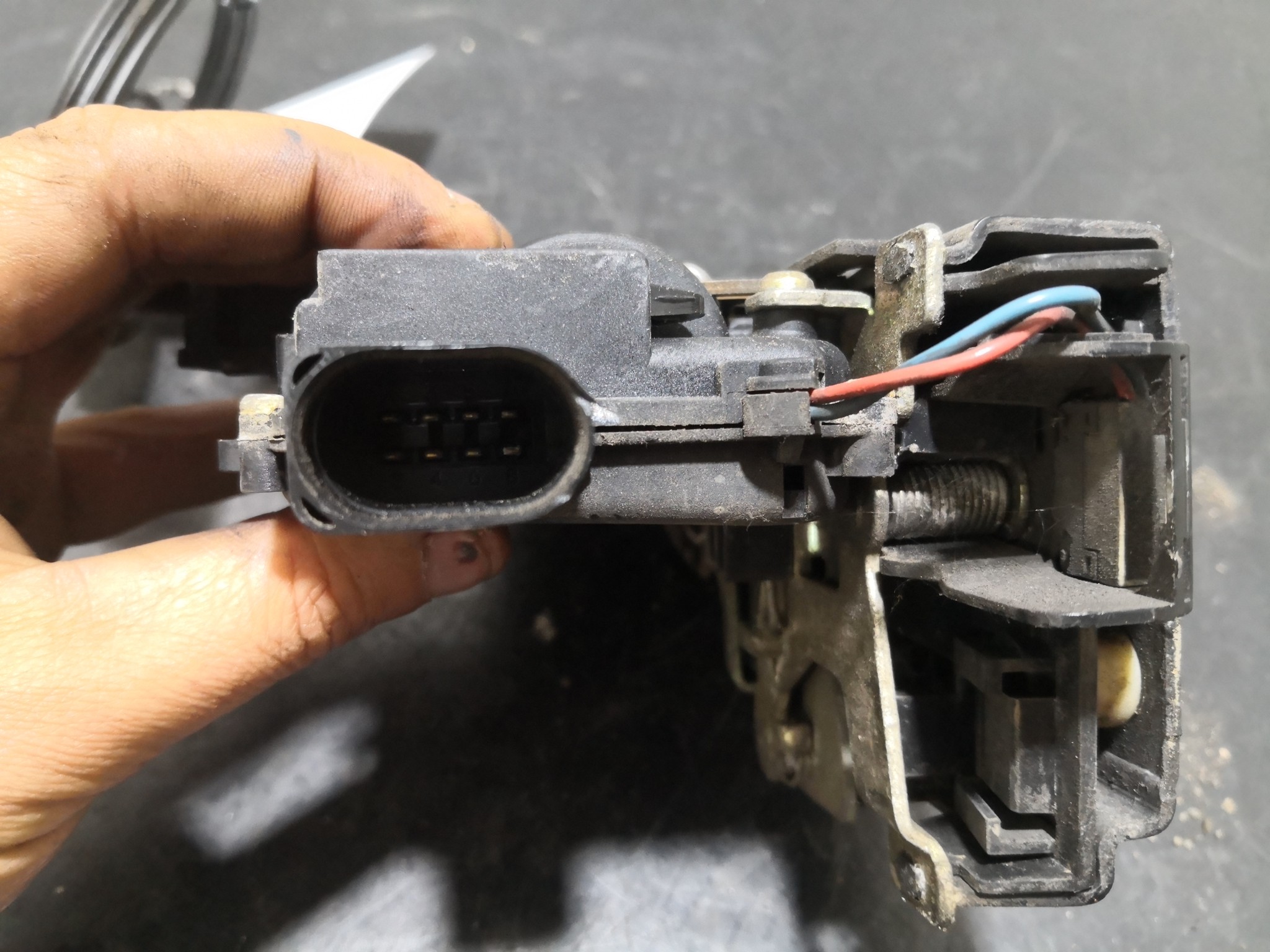 Fecho da Porta Frente Dto VOLKSWAGEN NEW BEETLE (9C1, 1C1) | 98 - 10 Imagem-4