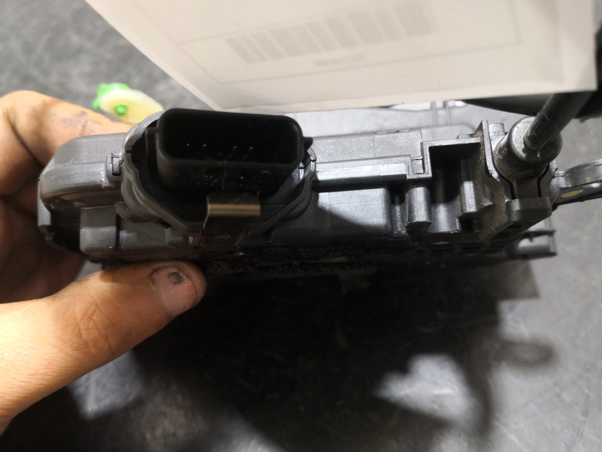 Fecho da Porta Frente Esq RENAULT ZOE (BFM_) | 12 -  Imagem-3