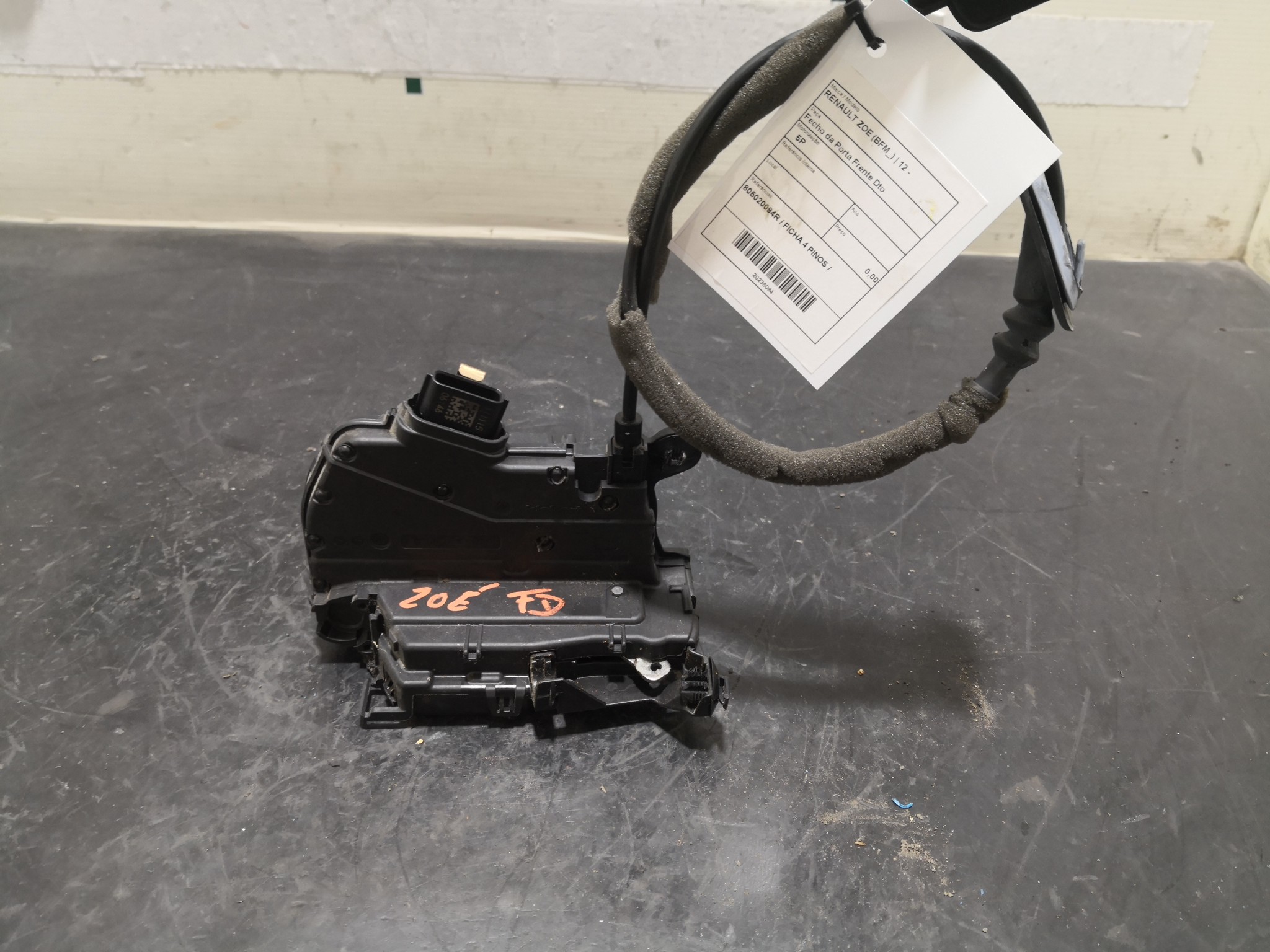 Fecho da Porta Frente Dto RENAULT - ID S_96093