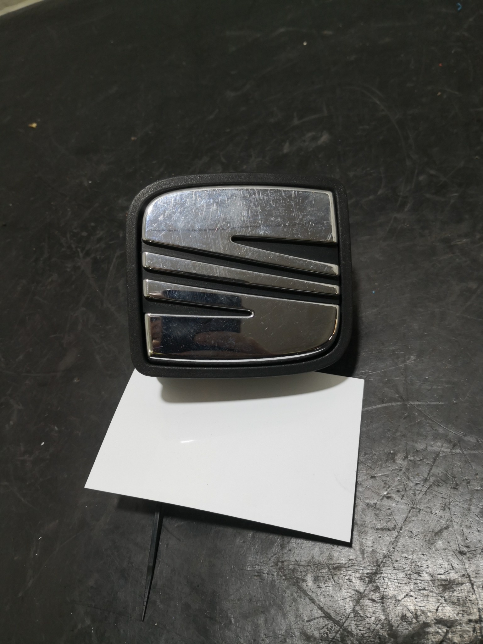 Botão Mala Eletrico SEAT IBIZA IV (6J5, 6P1) | 08 - 17 Imagem-1