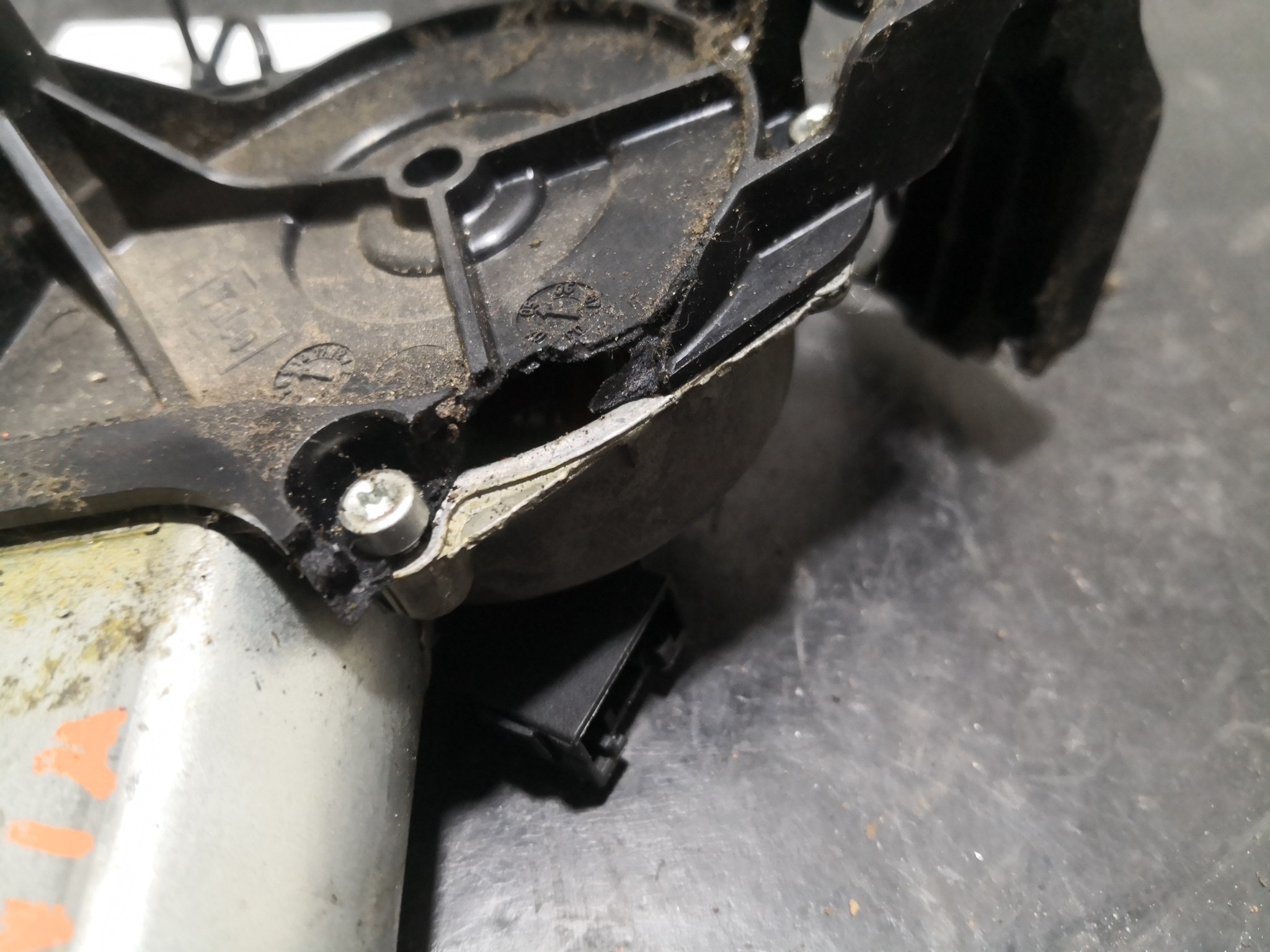 Motor Limpa Vidros Traseiro MINI MINI (R50, R53) | 01 - 06 Imagem-1