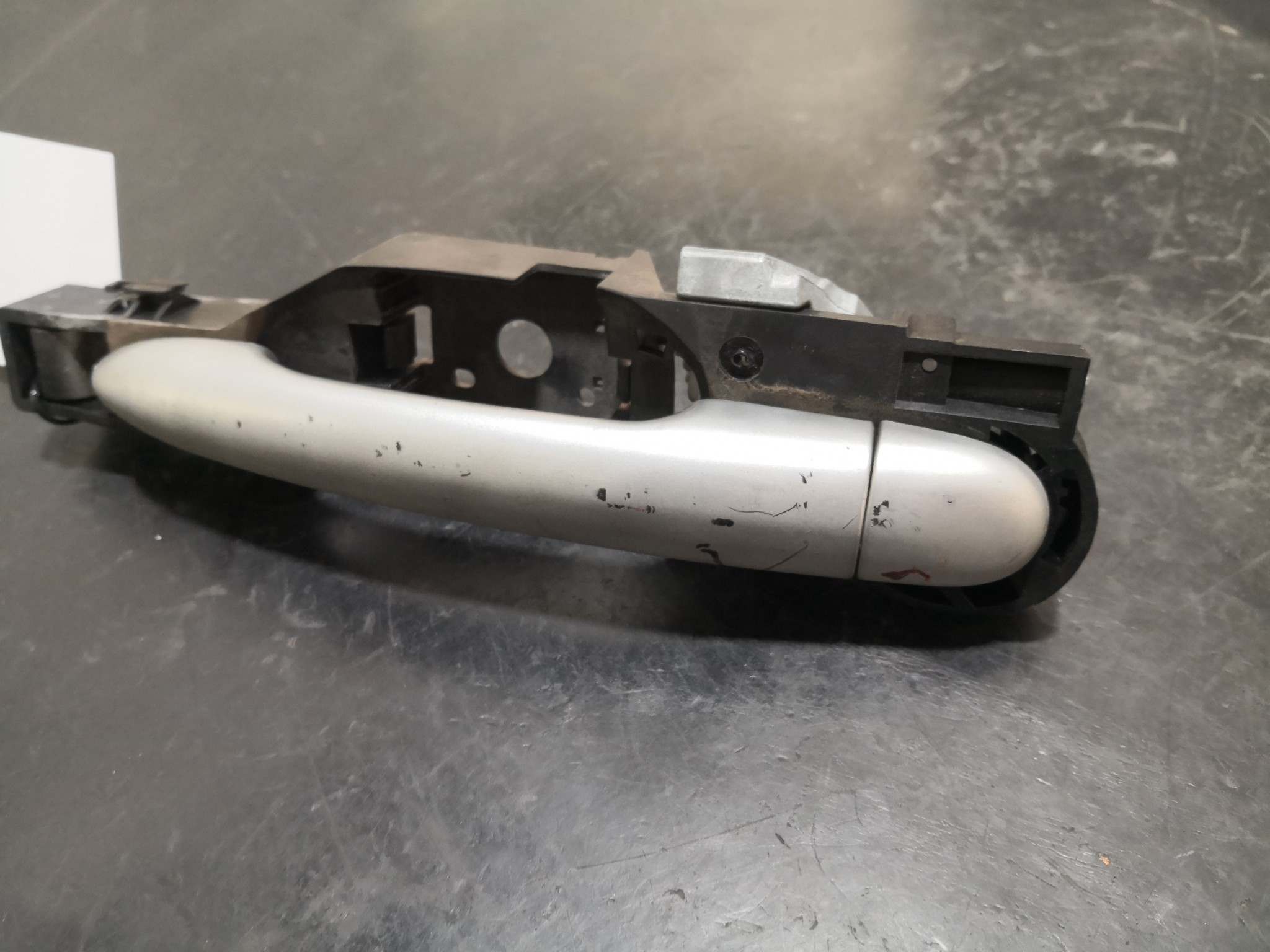 Puxador Exterior Porta Frente Dta RENAULT CLIO III (BR0/1, CR0/1) | 05 -  Imagem-1