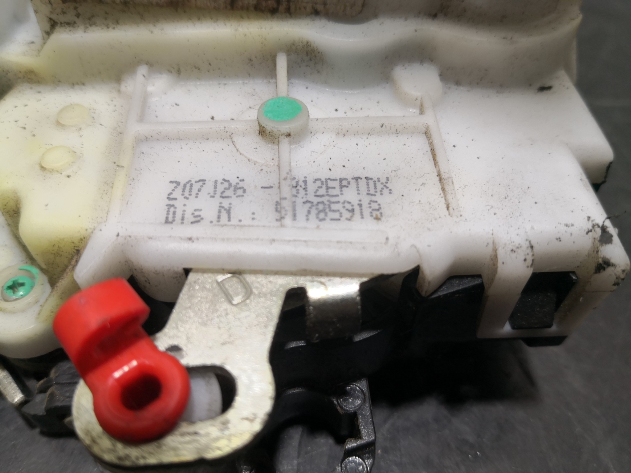 Fecho da Porta Frente Dto FIAT 500 (312_) | 07 -  Imagem-1