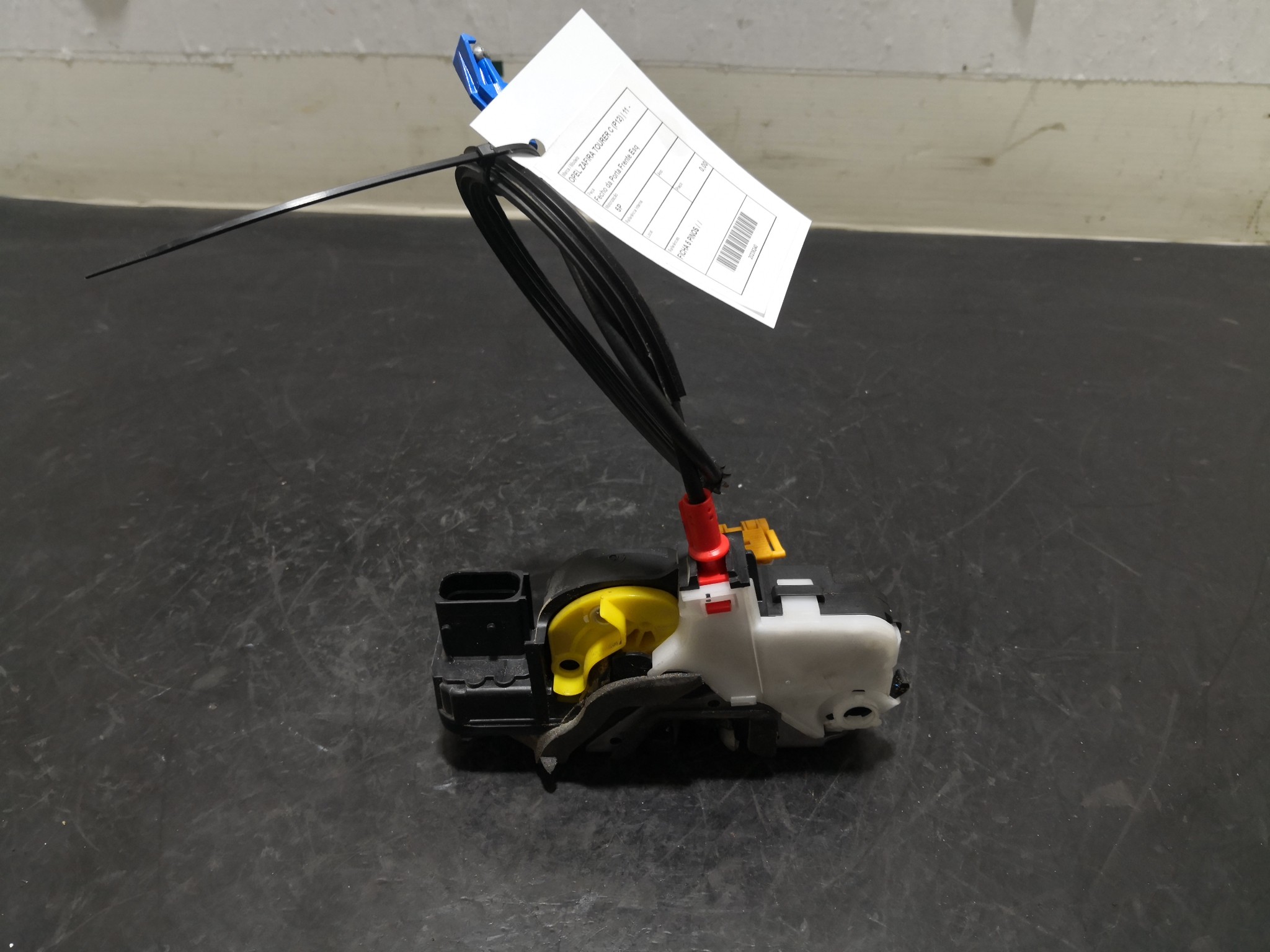 Fecho da Porta Frente Esq OPEL - ID S_96239