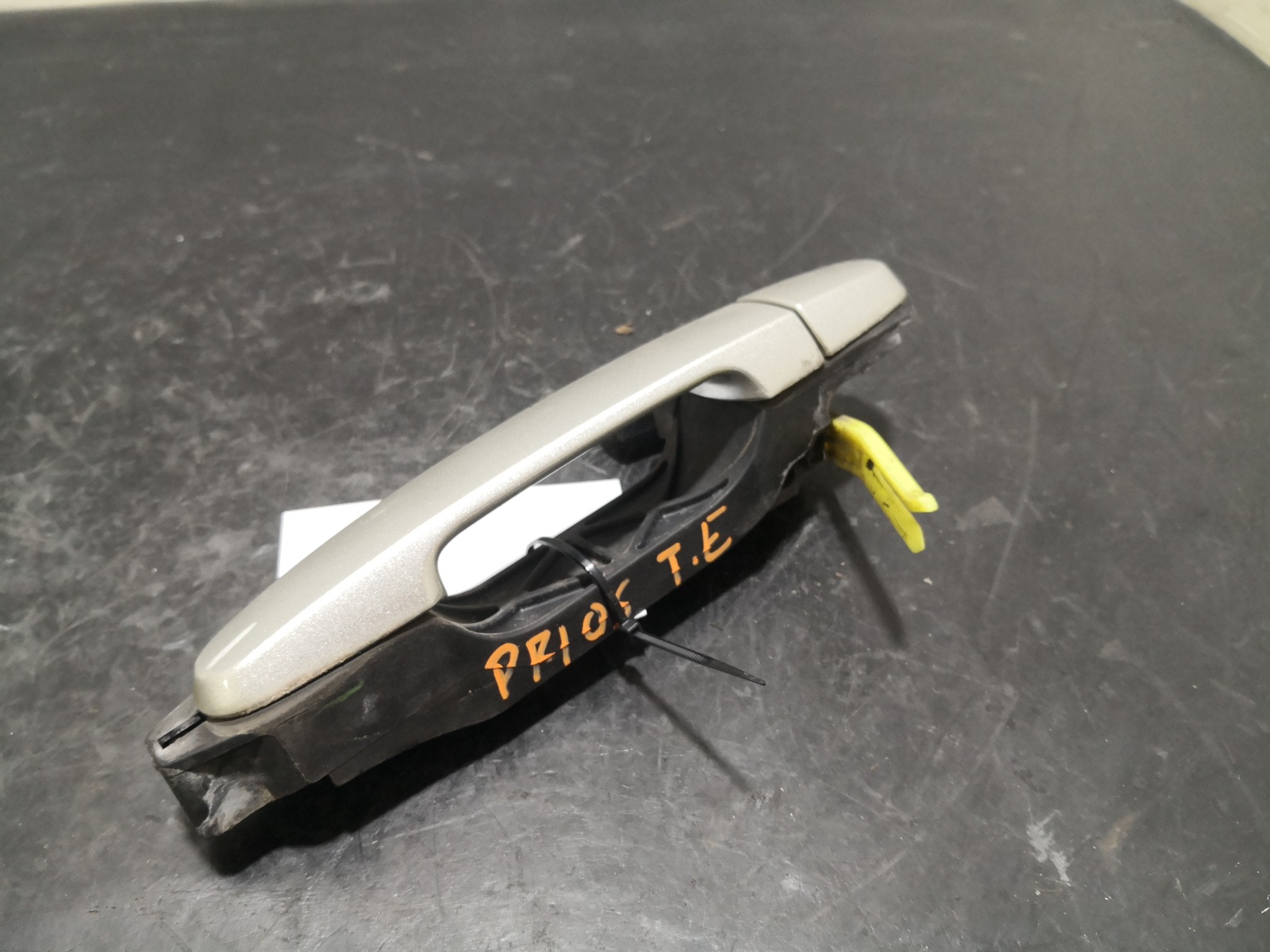 Puxador Exterior Porta Trás Esq TOYOTA PRIUS (_W3_) | 08 -  Imagem-1