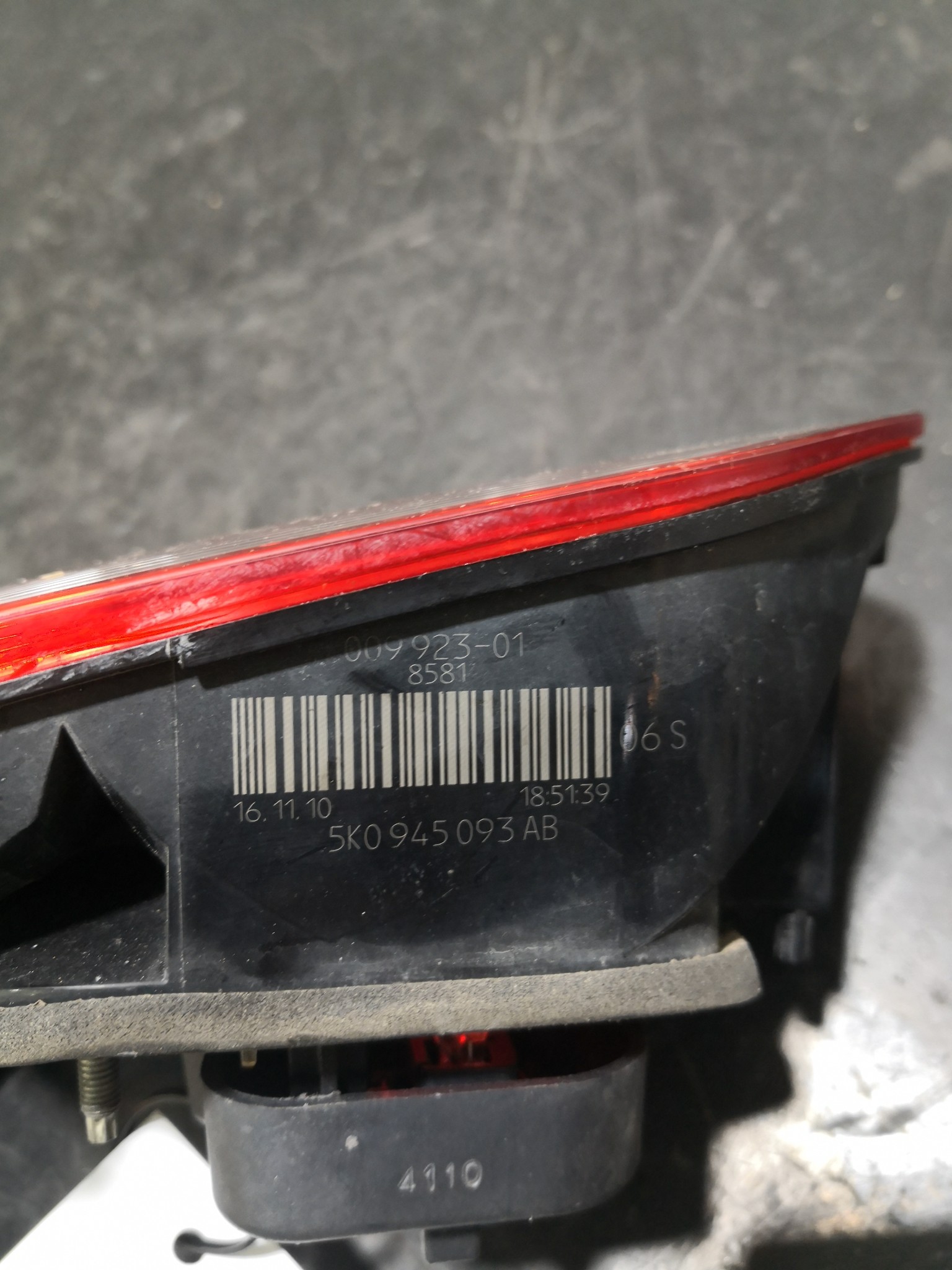 Farolim Mala VOLKSWAGEN GOLF VI (5K1) | 08 - 14 Imagem-3