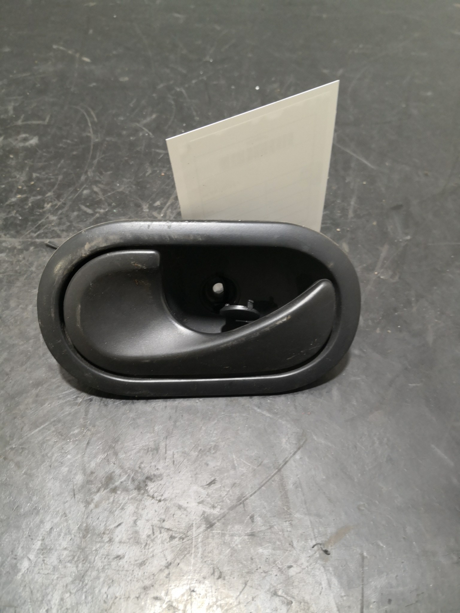 Puxador Interior Frt Esq RENAULT TWINGO II (CN0_) | 07 -  Imagem-1