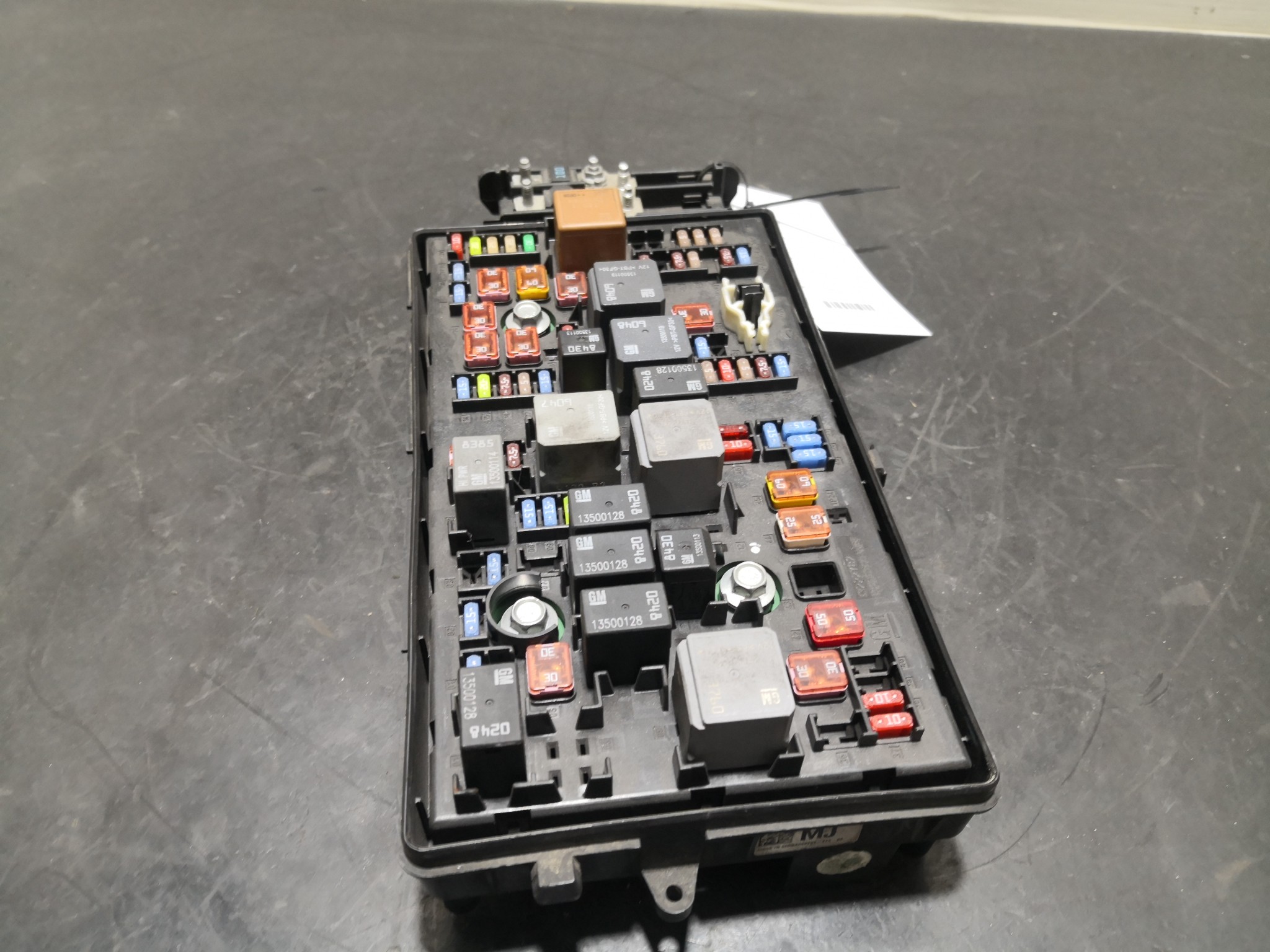 Caixa dos Fusíveis OPEL INSIGNIA A Sports Tourer (G09) | 08 - 17 Imagem-1