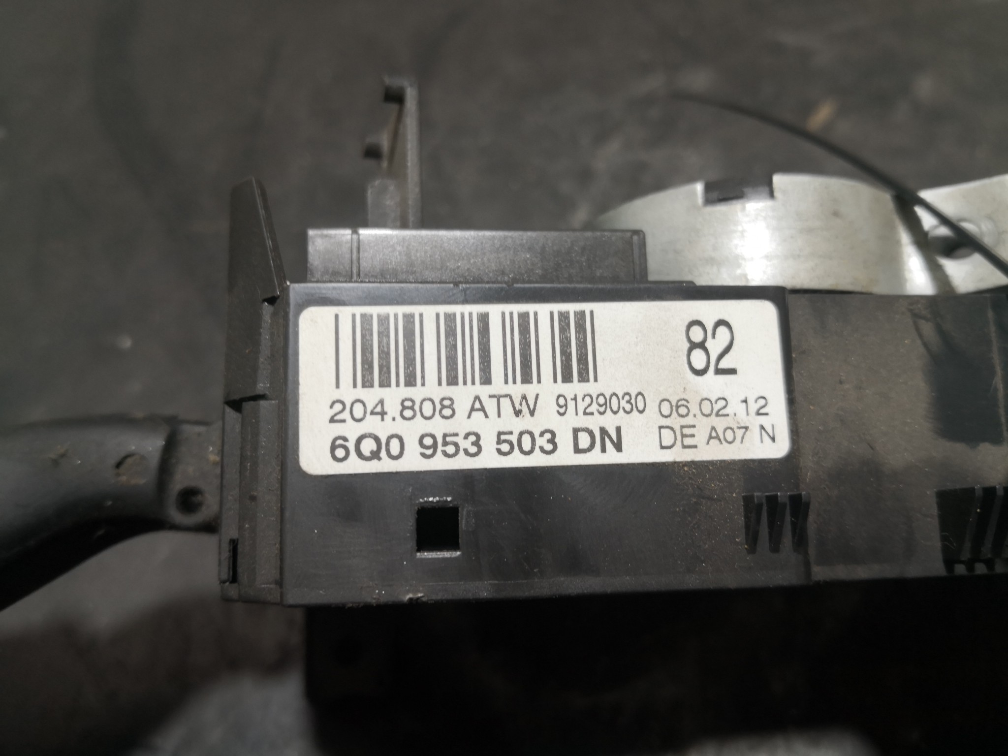 Manipulo Completo Luzes/Escovas VOLKSWAGEN POLO (6R1, 6C1) | 09 -  Imagem-3