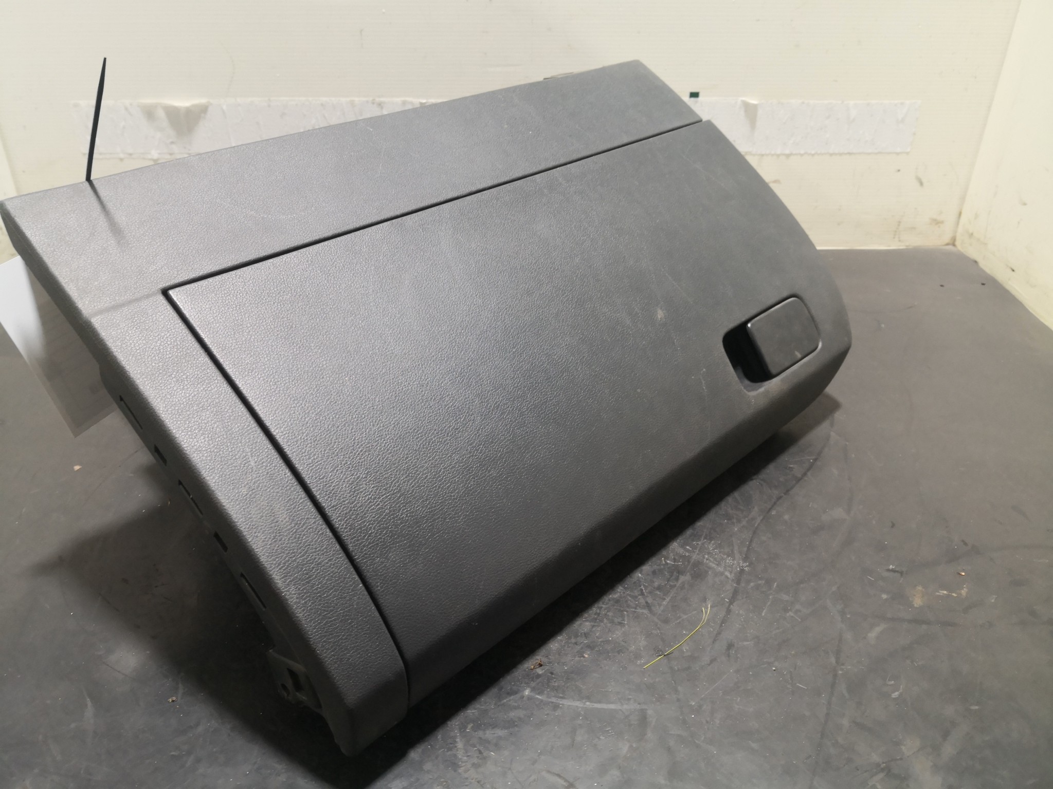 Porta Luvas VOLKSWAGEN - ID S_96800