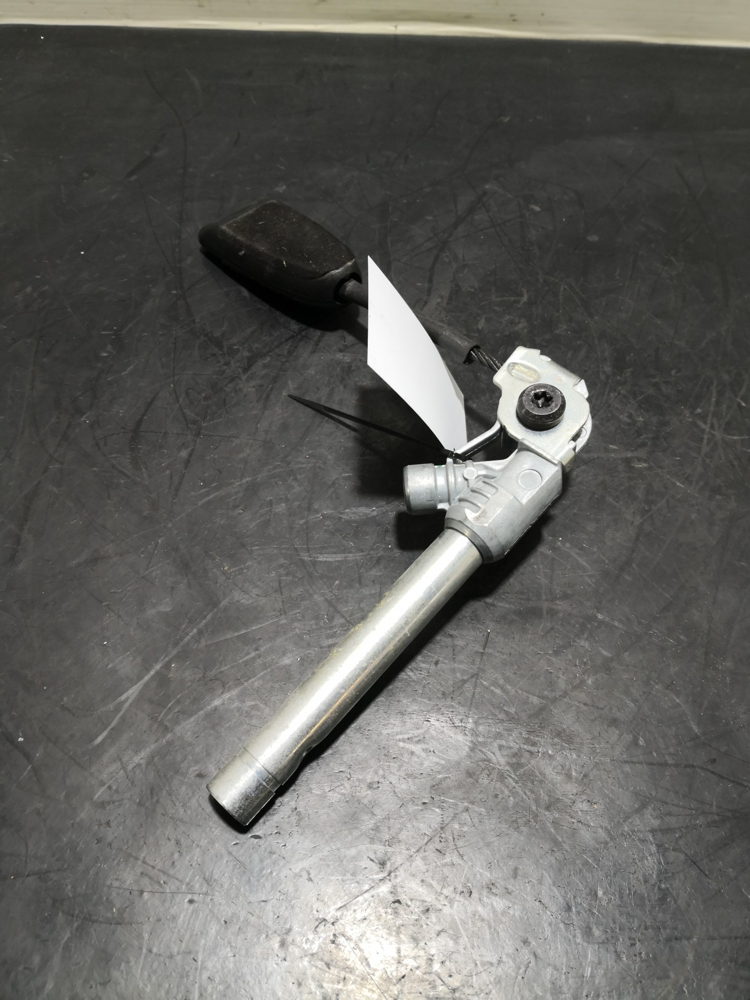 Engate Cinto Frente Esq OPEL CORSA D (S07) | 06 - 14 Imagem-1