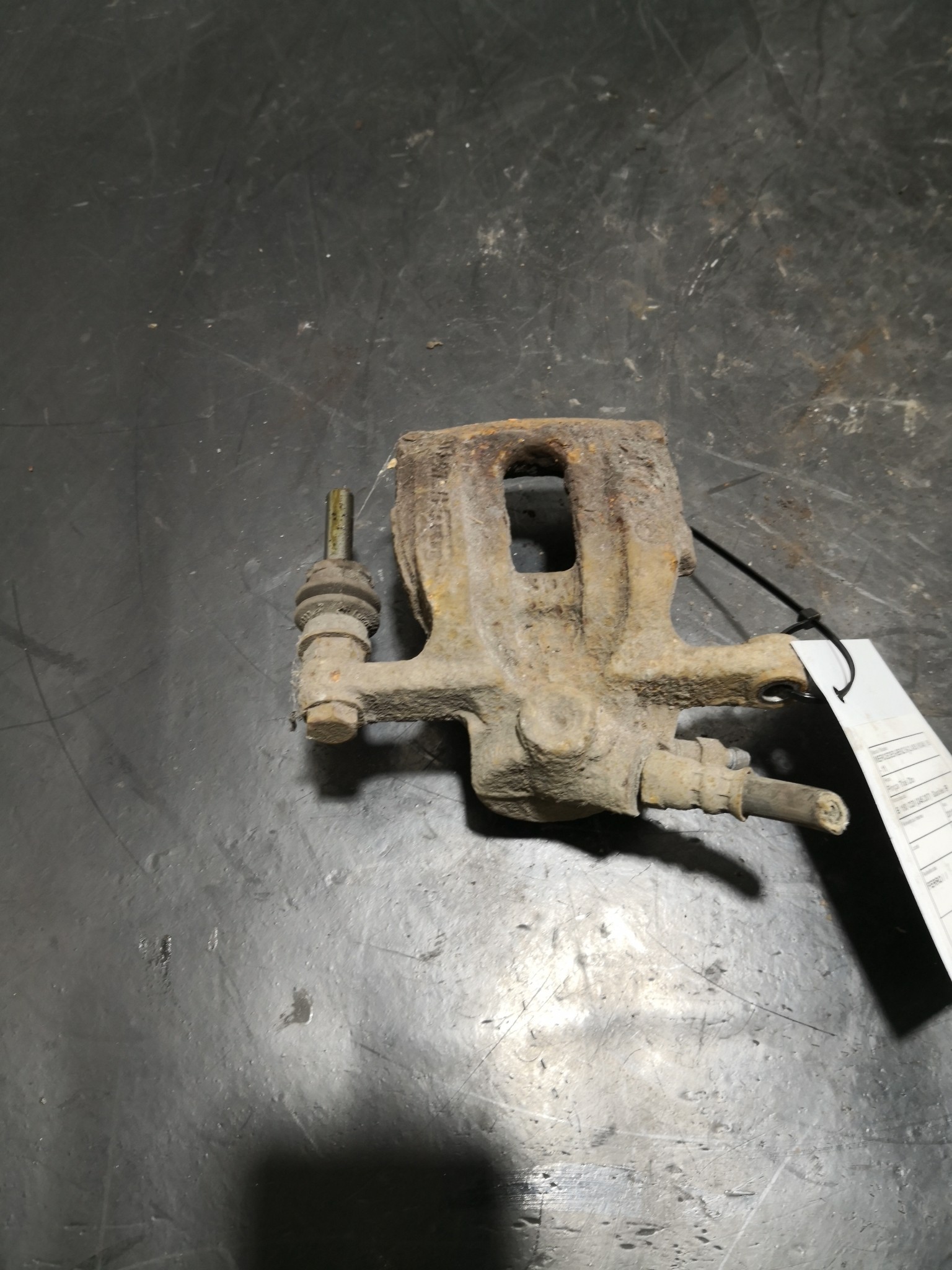 Pinça Trás Dto MERCEDES-BENZ - ID S_96967