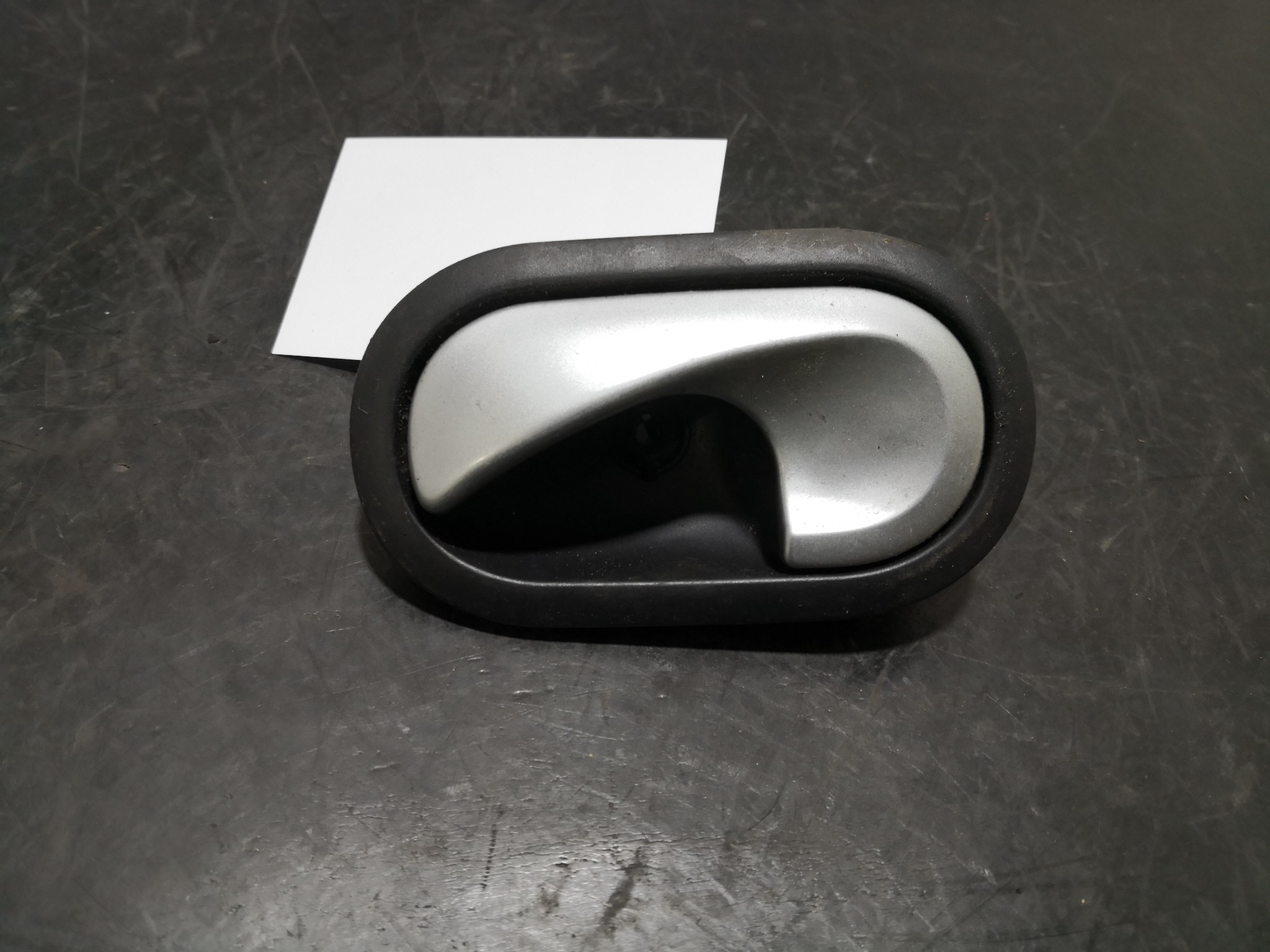 Puxador Interior Trás Esq RENAULT CLIO III (BR0/1, CR0/1) | 05 -  Imagem-1