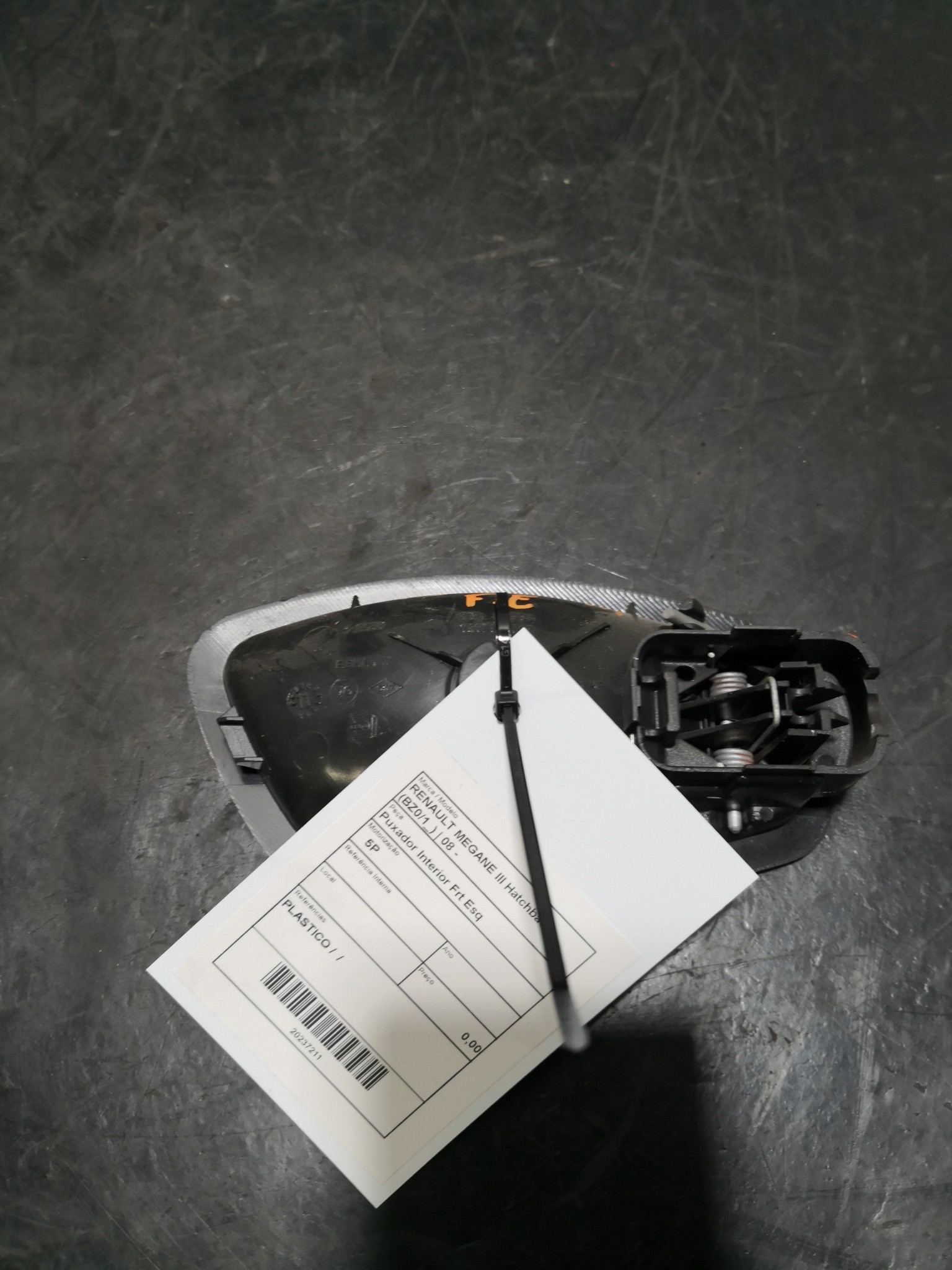 Puxador Interior Frt Esq RENAULT - ID S_97210