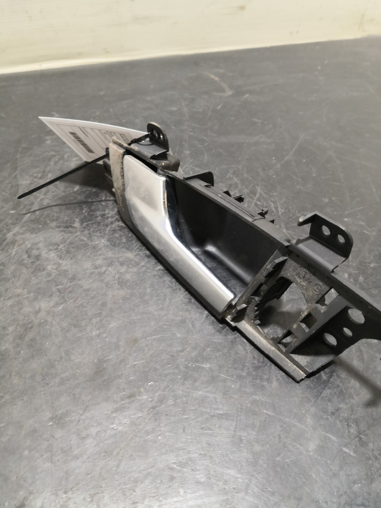 Puxador Interior Frt Esq AUDI A3 (8P1) | 03 - 13 Imagem-2