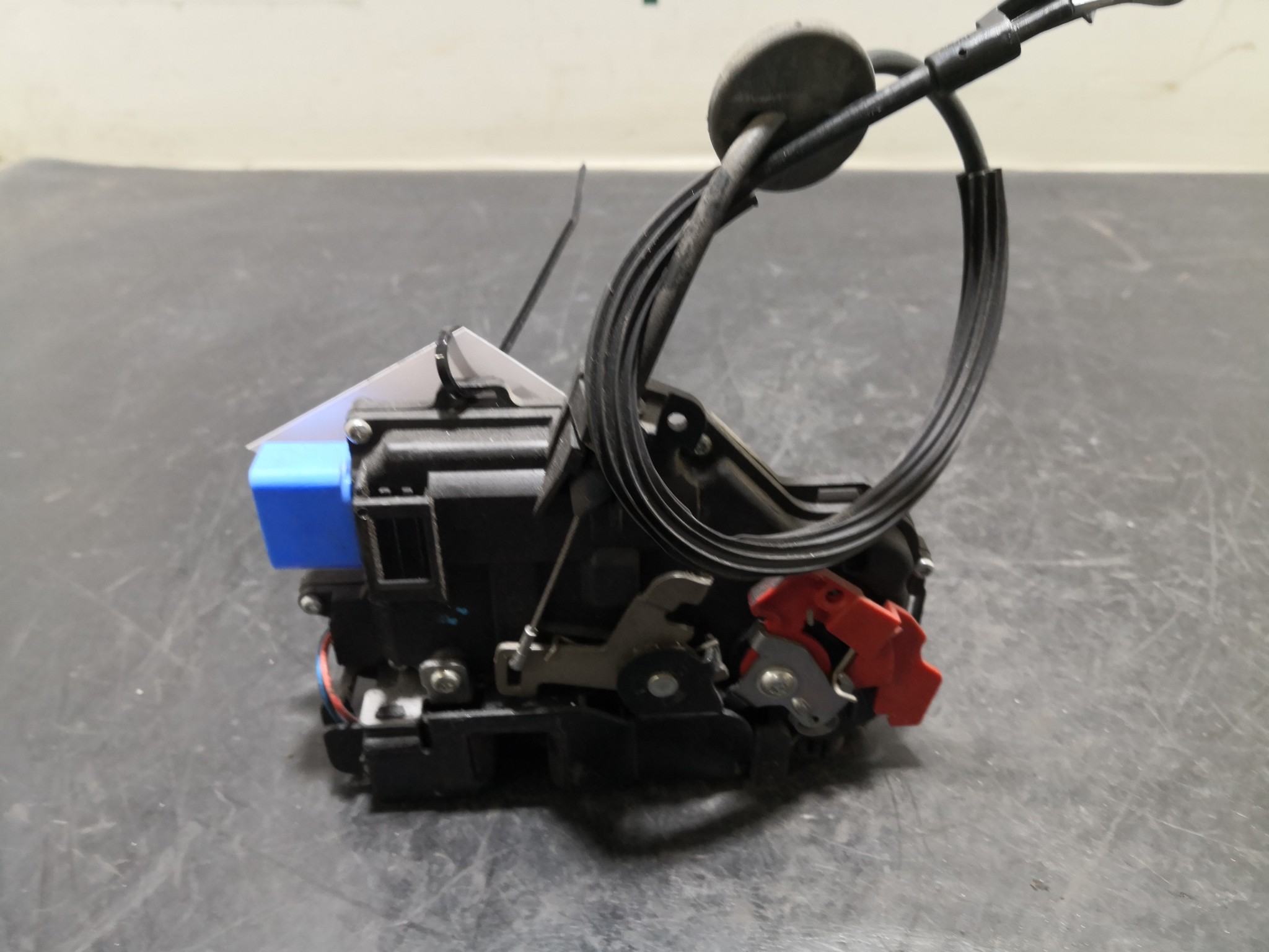 Fecho da Porta Frente Dto VOLKSWAGEN GOLF V (1K1) | 03 - 09 Imagem-2