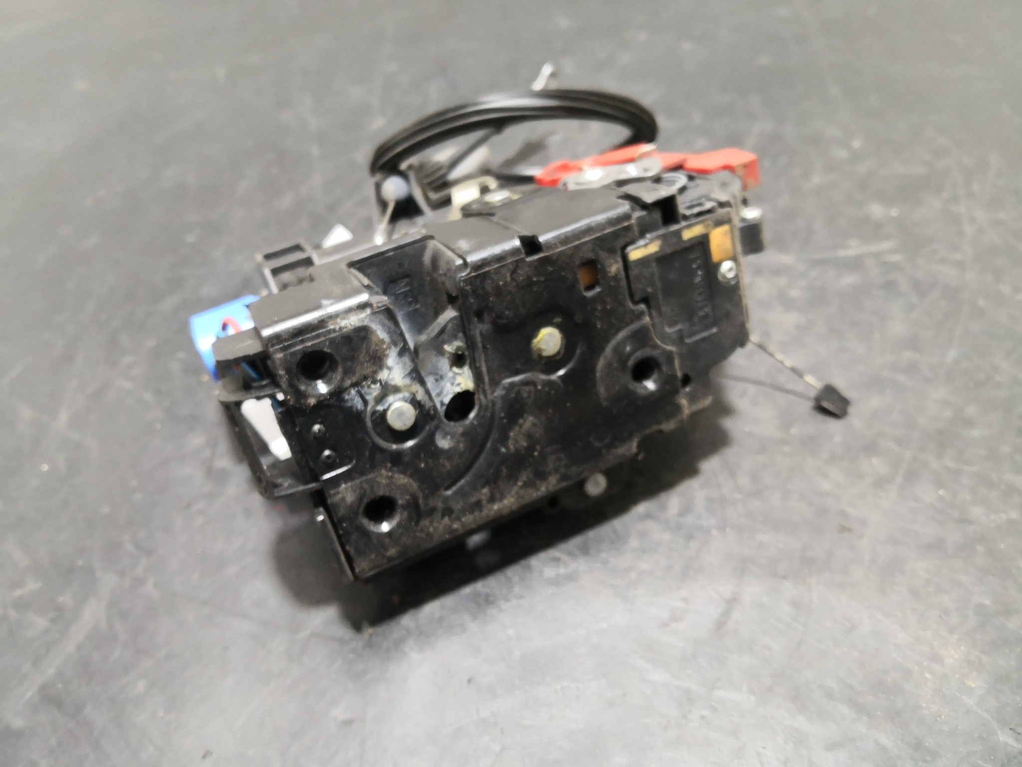 Fecho da Porta Frente Dto VOLKSWAGEN GOLF V (1K1) | 03 - 09 Imagem-3