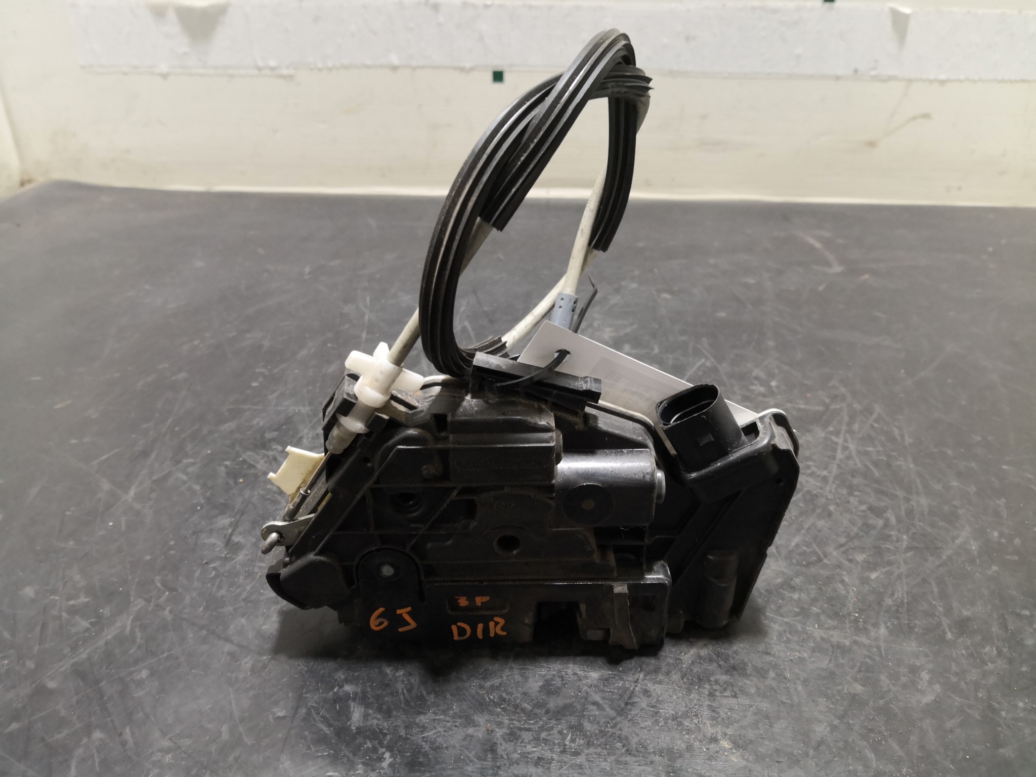 Fecho da Porta Frente Dto SEAT - ID S_97241