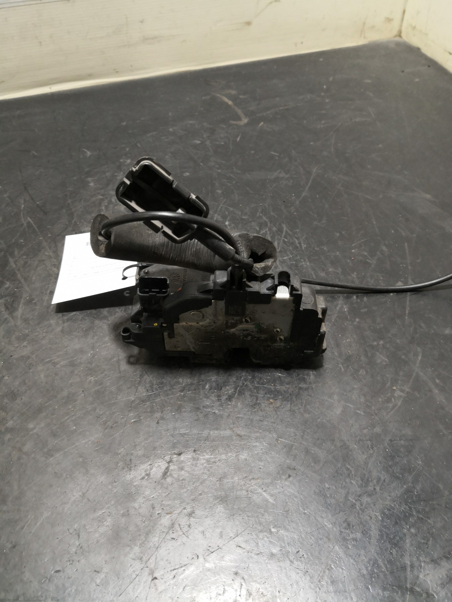 Fecho da Porta Frente Dto RENAULT CLIO III (BR0/1, CR0/1) | 05 -  Imagem-1