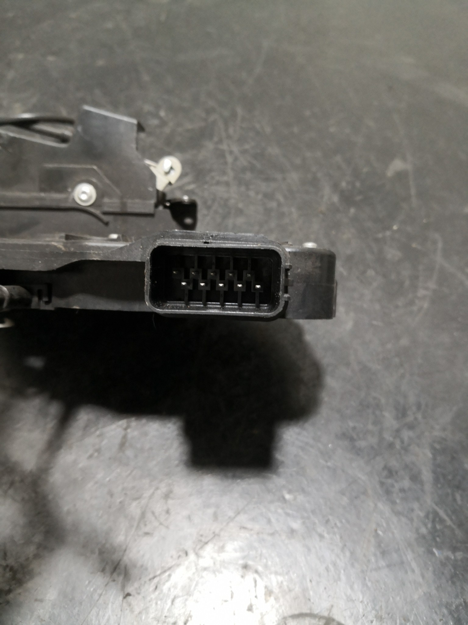 Fecho da Porta Frente Esq VOLVO C30 (533) | 06 - 13 Imagem-1