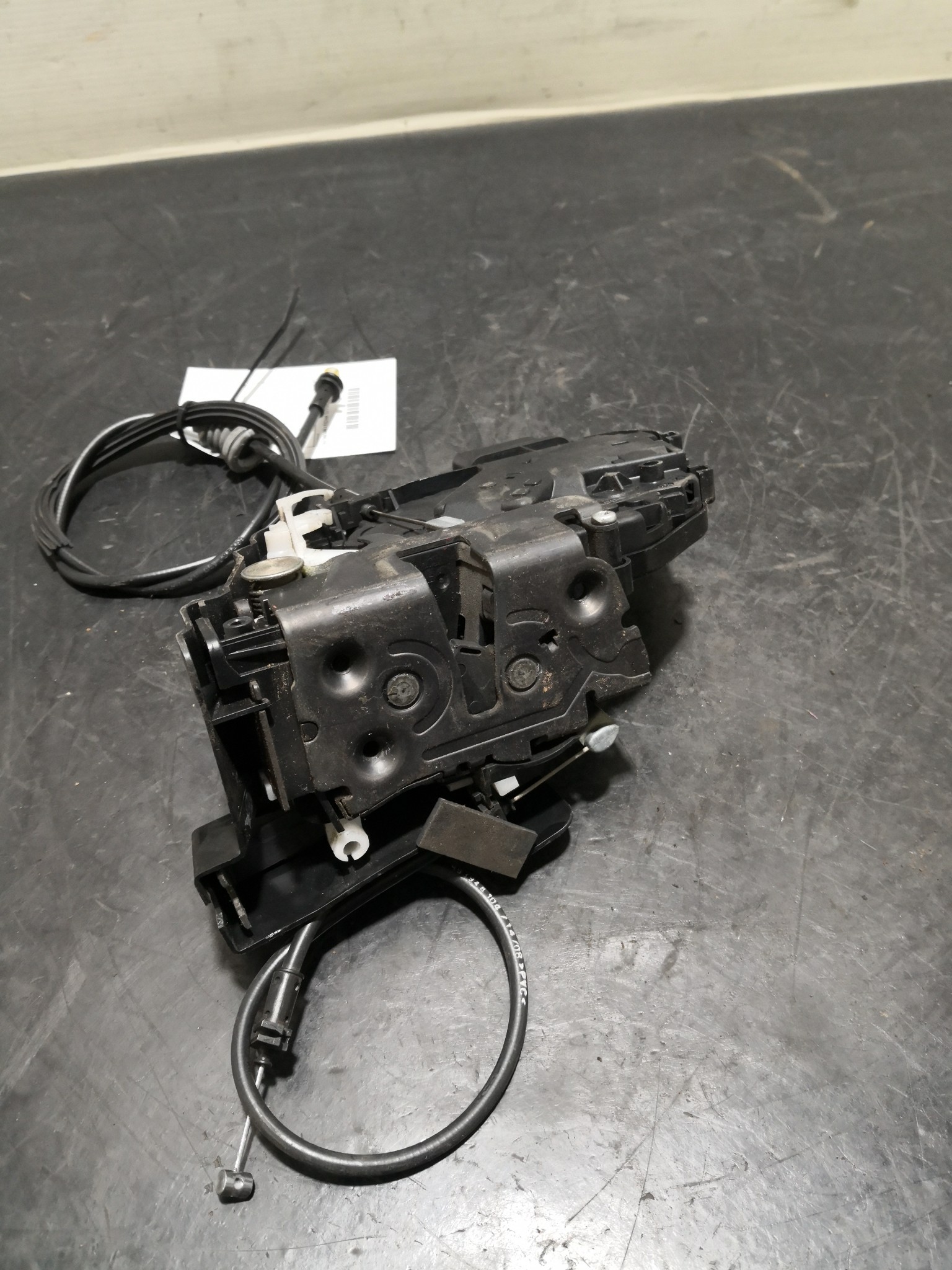 Fecho da Porta Frente Esq VOLVO C30 (533) | 06 - 13 Imagem-3