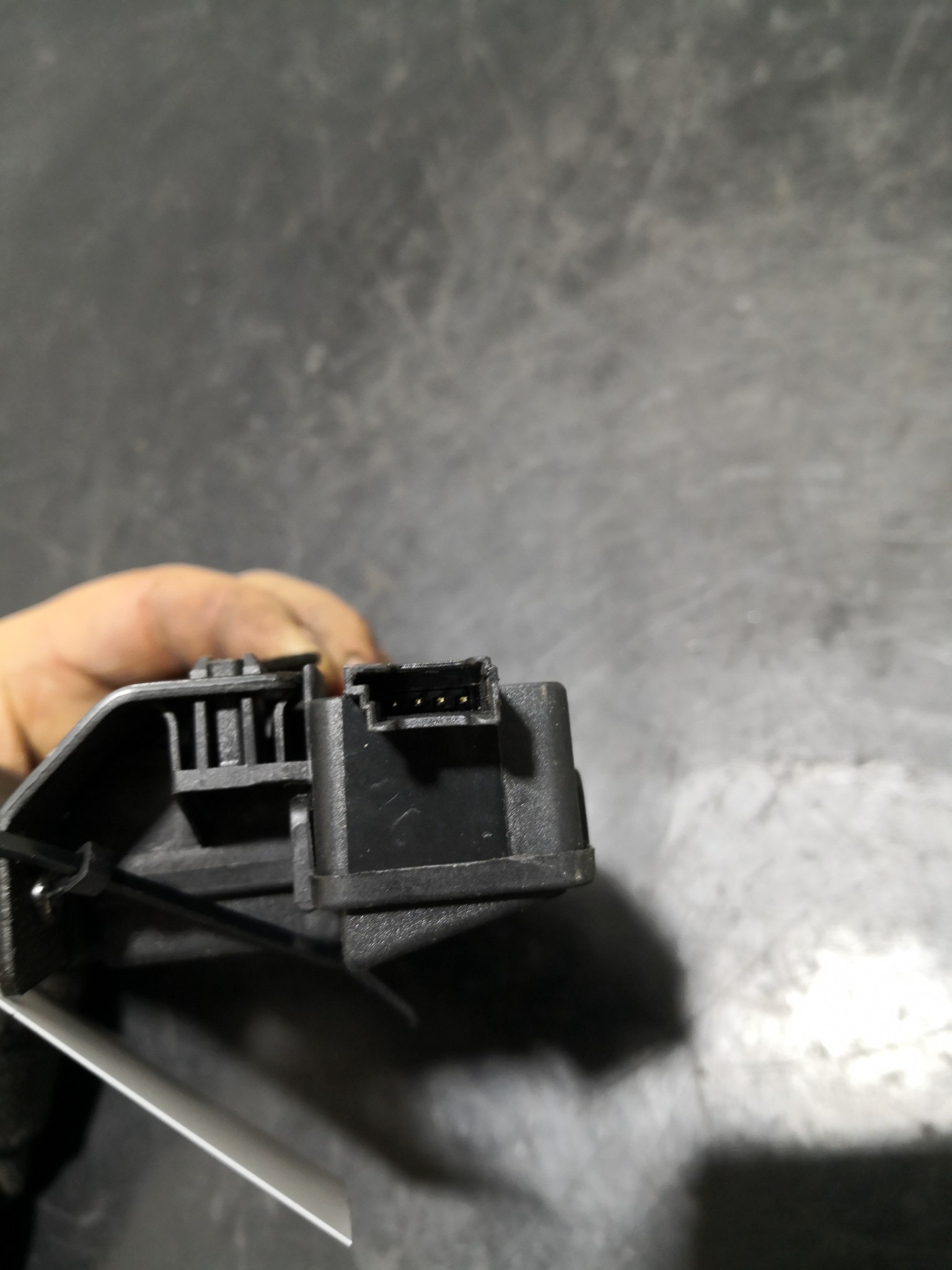 Fecho da Mala BMW 5 (E60) | 01 - 10 Imagem-1