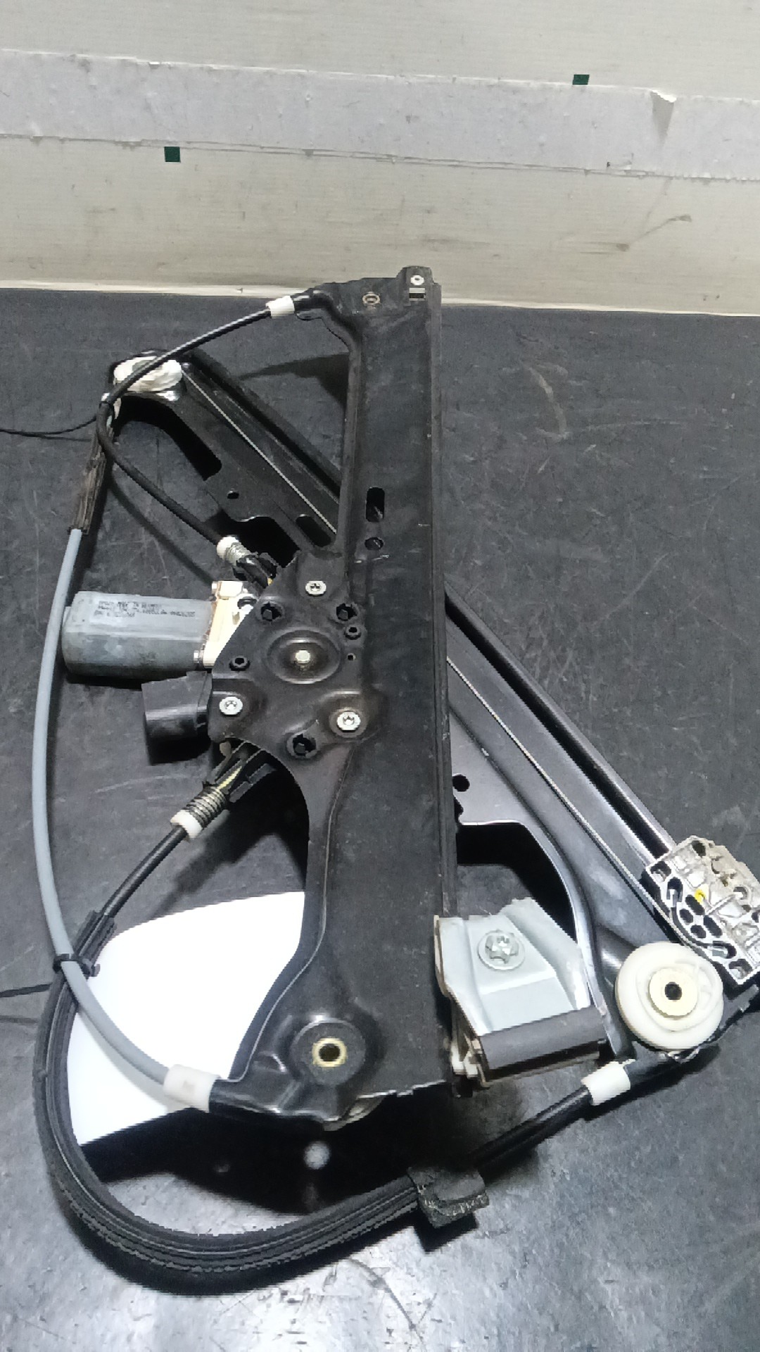 Elevador Frente Dto Electrico BMW 5 (E60) | 01 - 10 Imagem-2