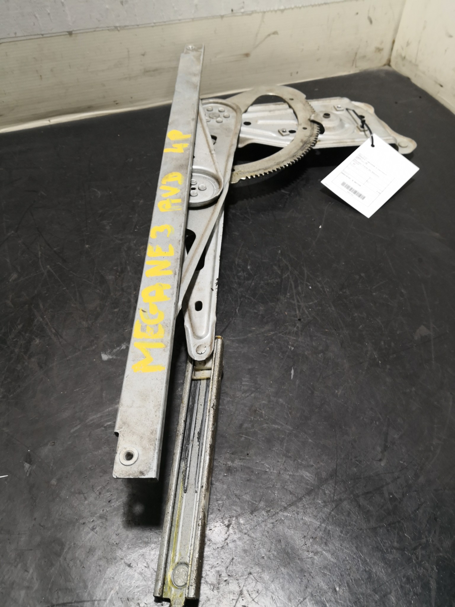 Elevador Frente Dto Electrico RENAULT MEGANE III Hatchback (BZ0/1_) | 08 -  Imagem-1