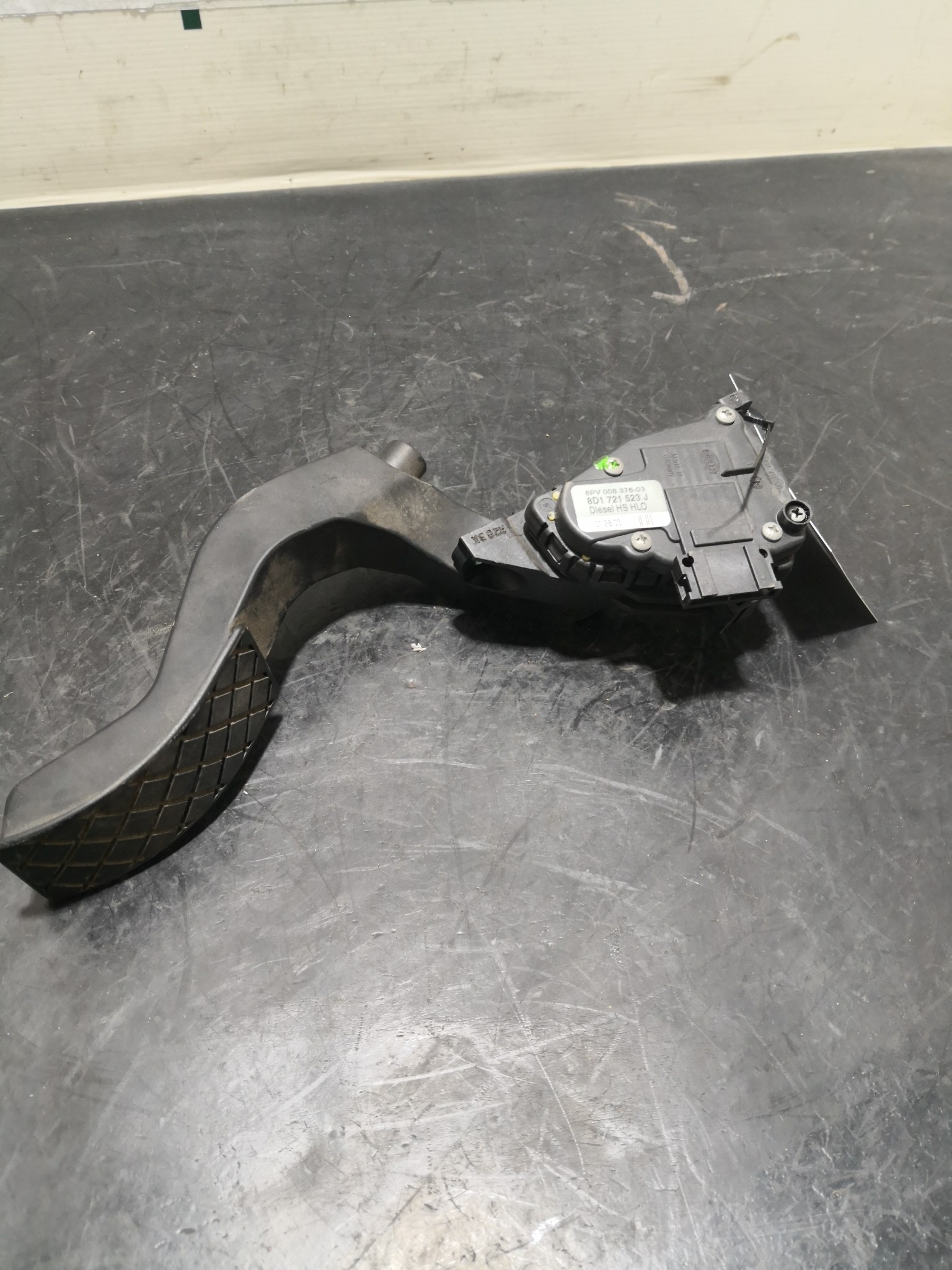 Pedal Potenciometro Acelerador VOLKSWAGEN PASSAT (3B3) | 00 - 05 Imagem-2