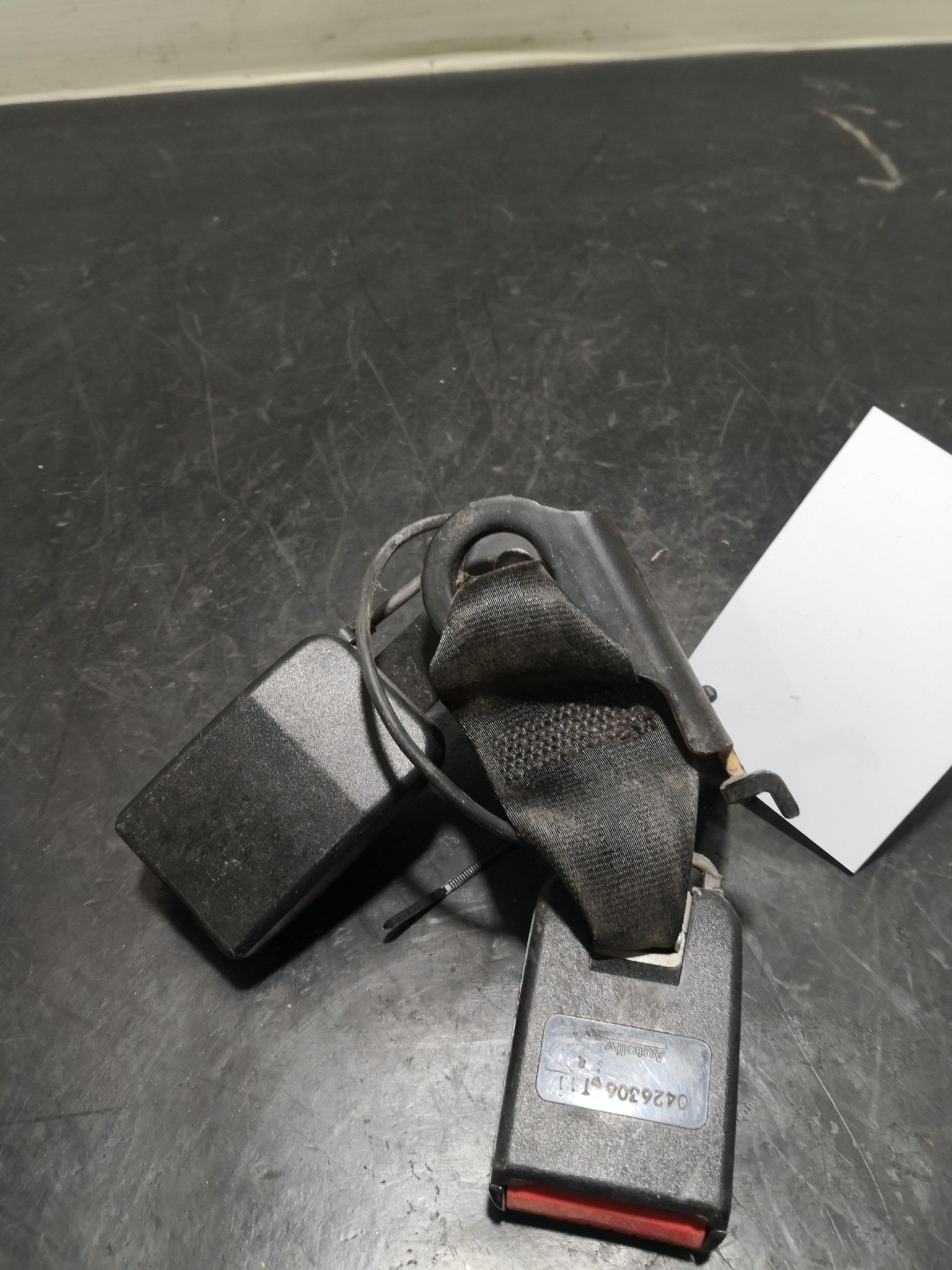 Engate Cinto Trás Esq RENAULT MEGANE III Hatchback (BZ0/1_) | 08 -  Imagem-2