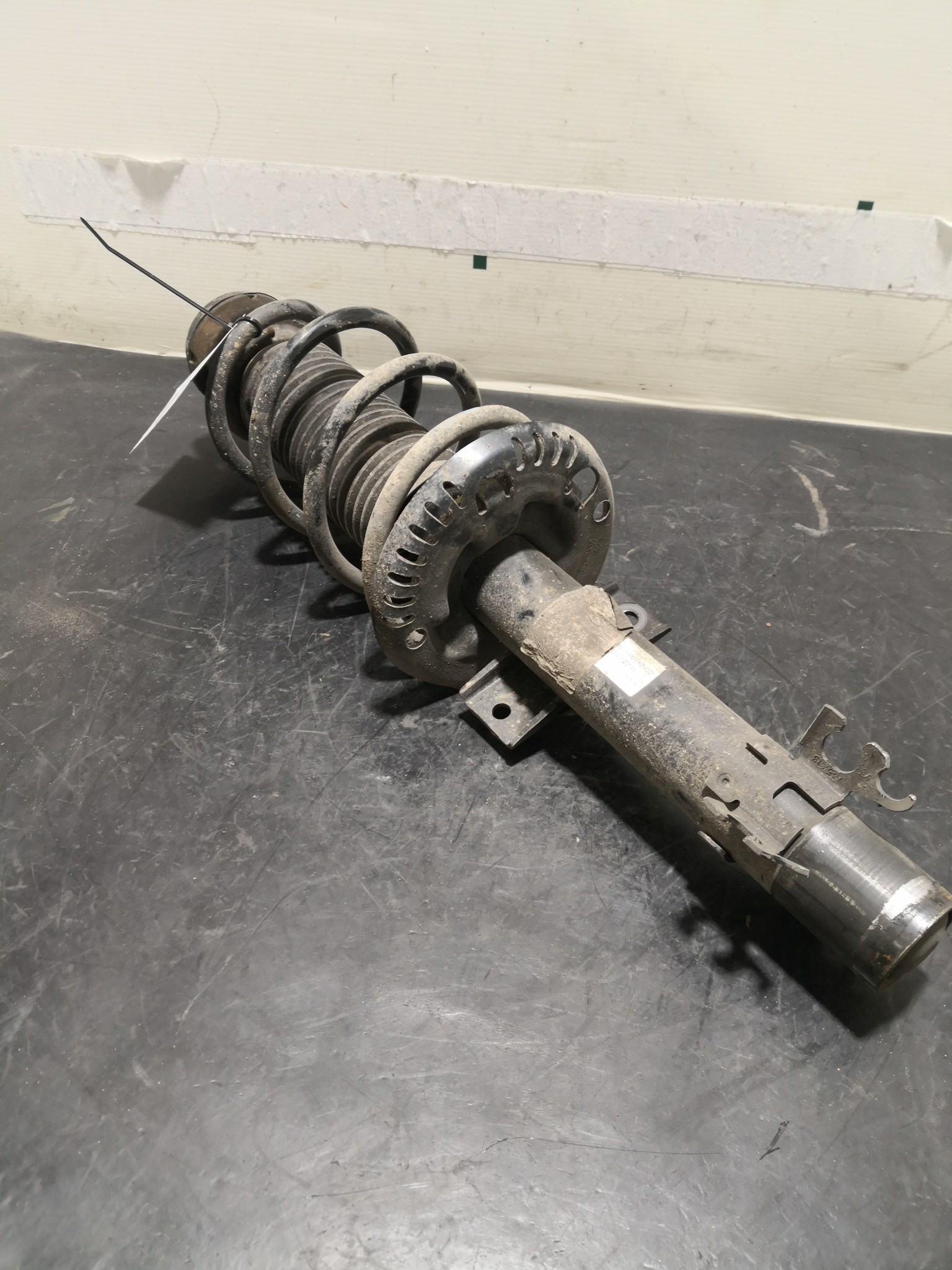 Amortecedor Frente Dto VOLKSWAGEN POLO (6R1, 6C1) | 09 -  Imagem-1