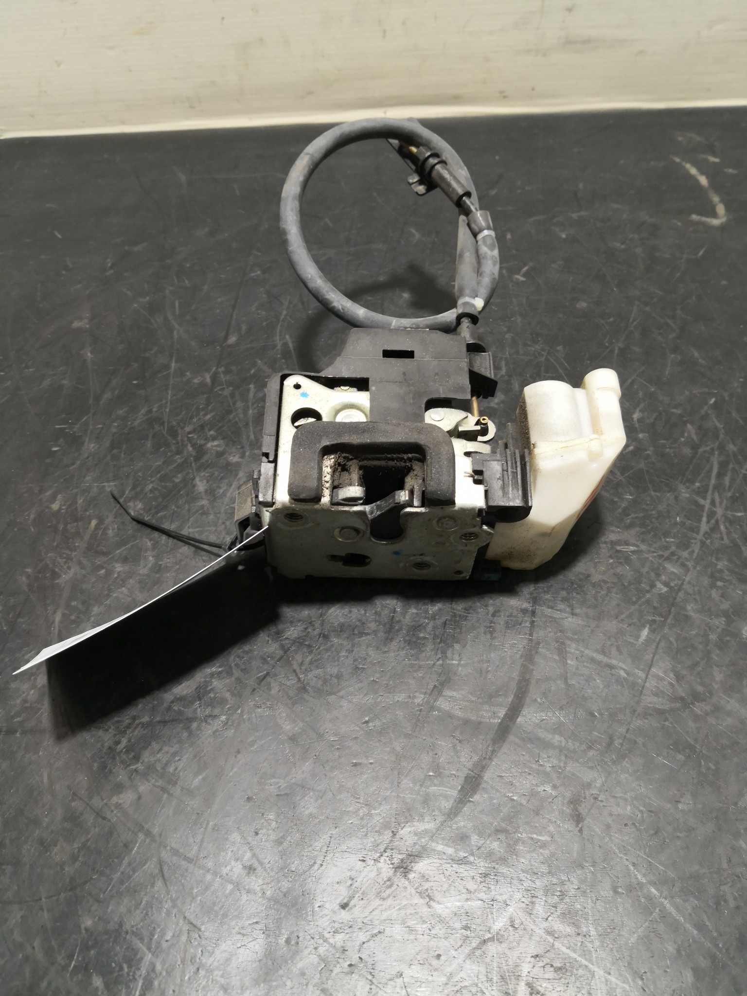 Fecho da Porta Frente Esq FIAT DOBLO Cargo (223_) | 00 -  Imagem-2