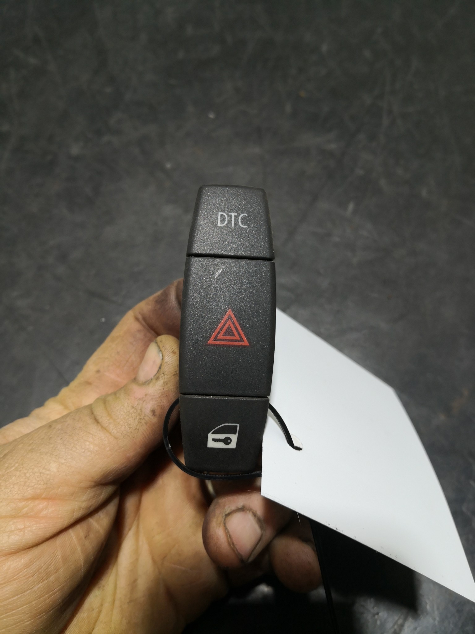 Botão 4 Piscas BMW 1 (E87) | 03 - 13 Imagem-1