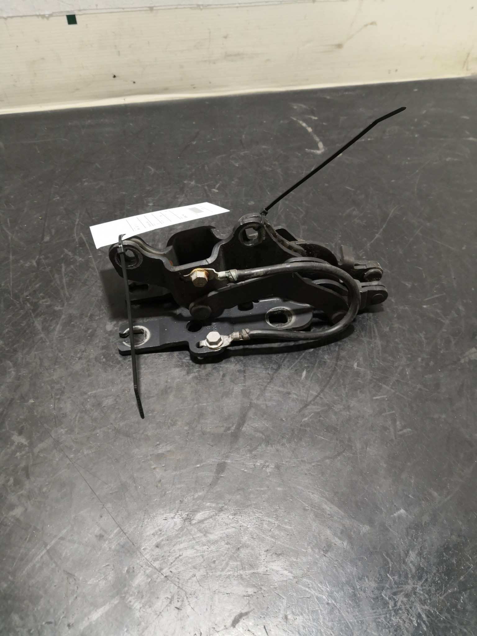 Dobradiças Capot BMW 1 (E87) | 03 - 13 Imagem-1