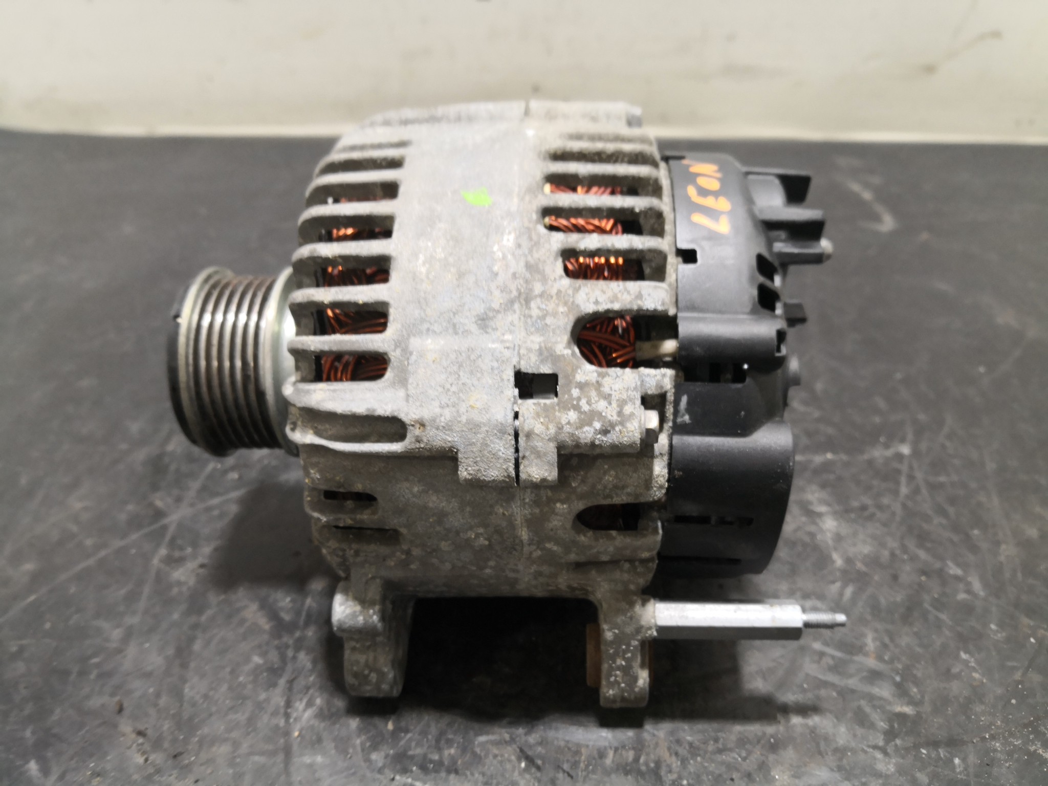 Alternador SEAT LEON (1P1) | 05 - 13 Imagem-1
