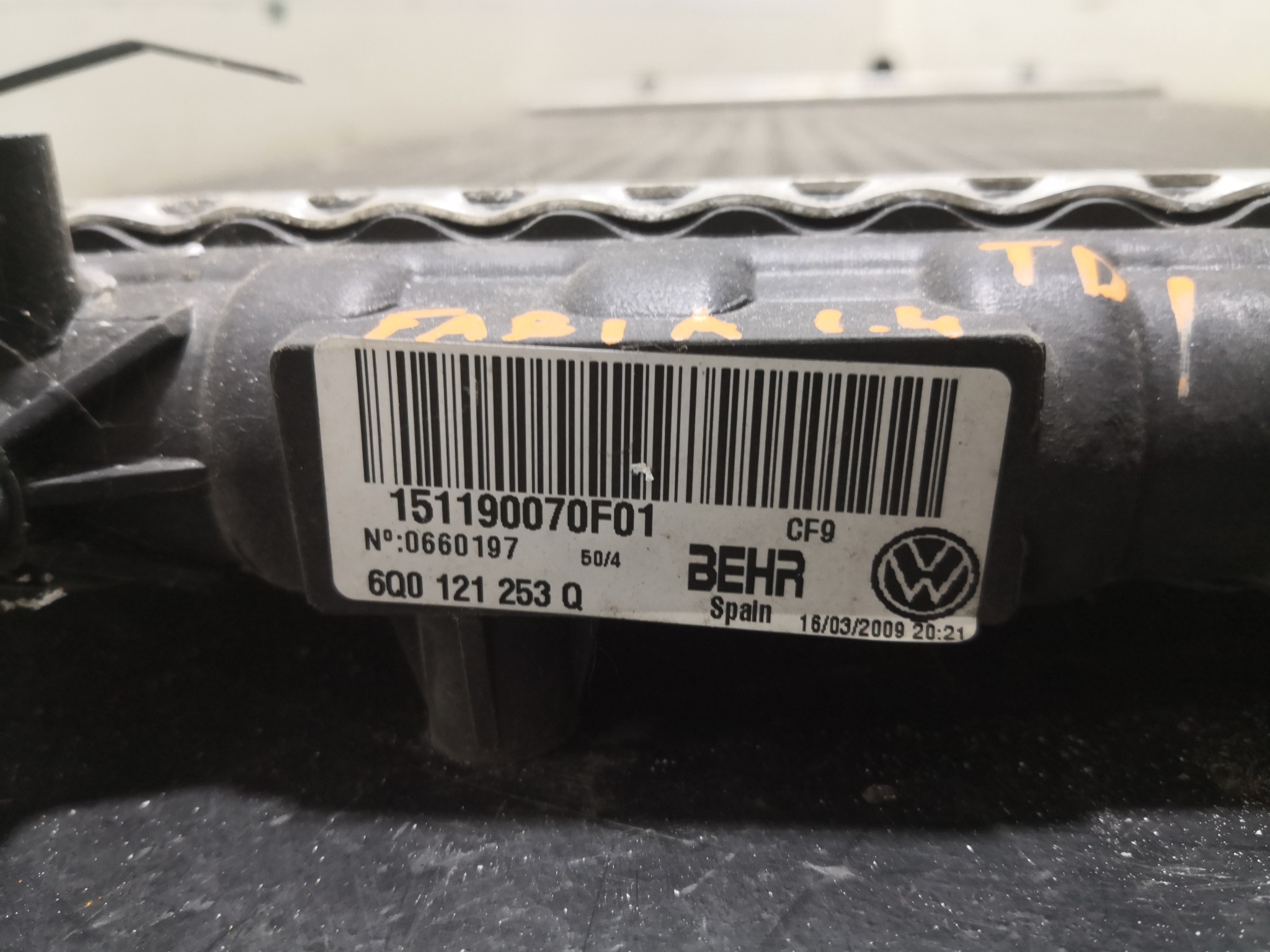 Radiador da água SKODA FABIA II (542) | 06 - 14 Imagem-1