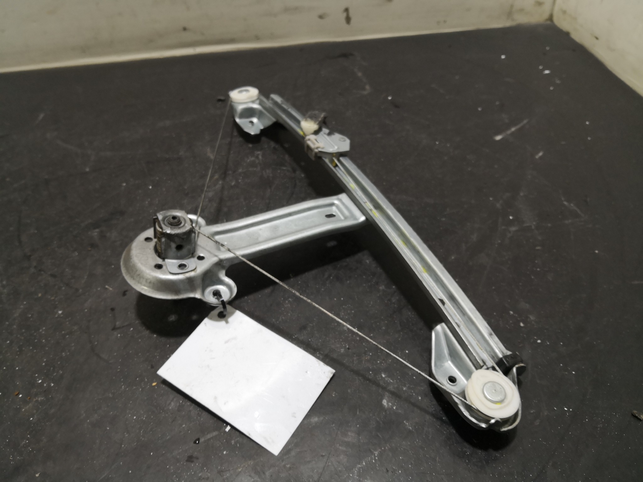 Elevador Trás Esq OPEL ASTRA H Combi (A04) | 04 - 14 Imagem-1