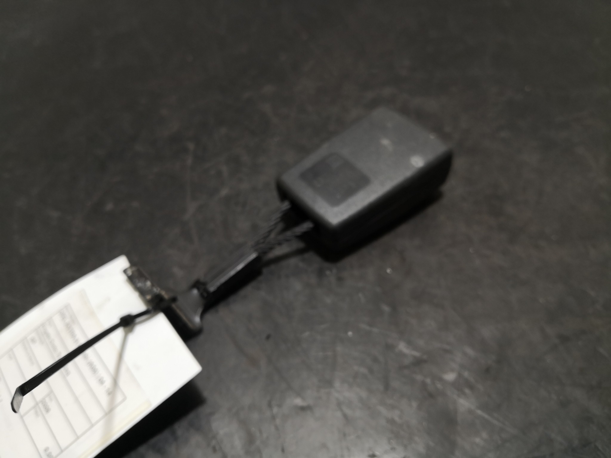 Engate Cinto Trás Esq OPEL - ID S_98013