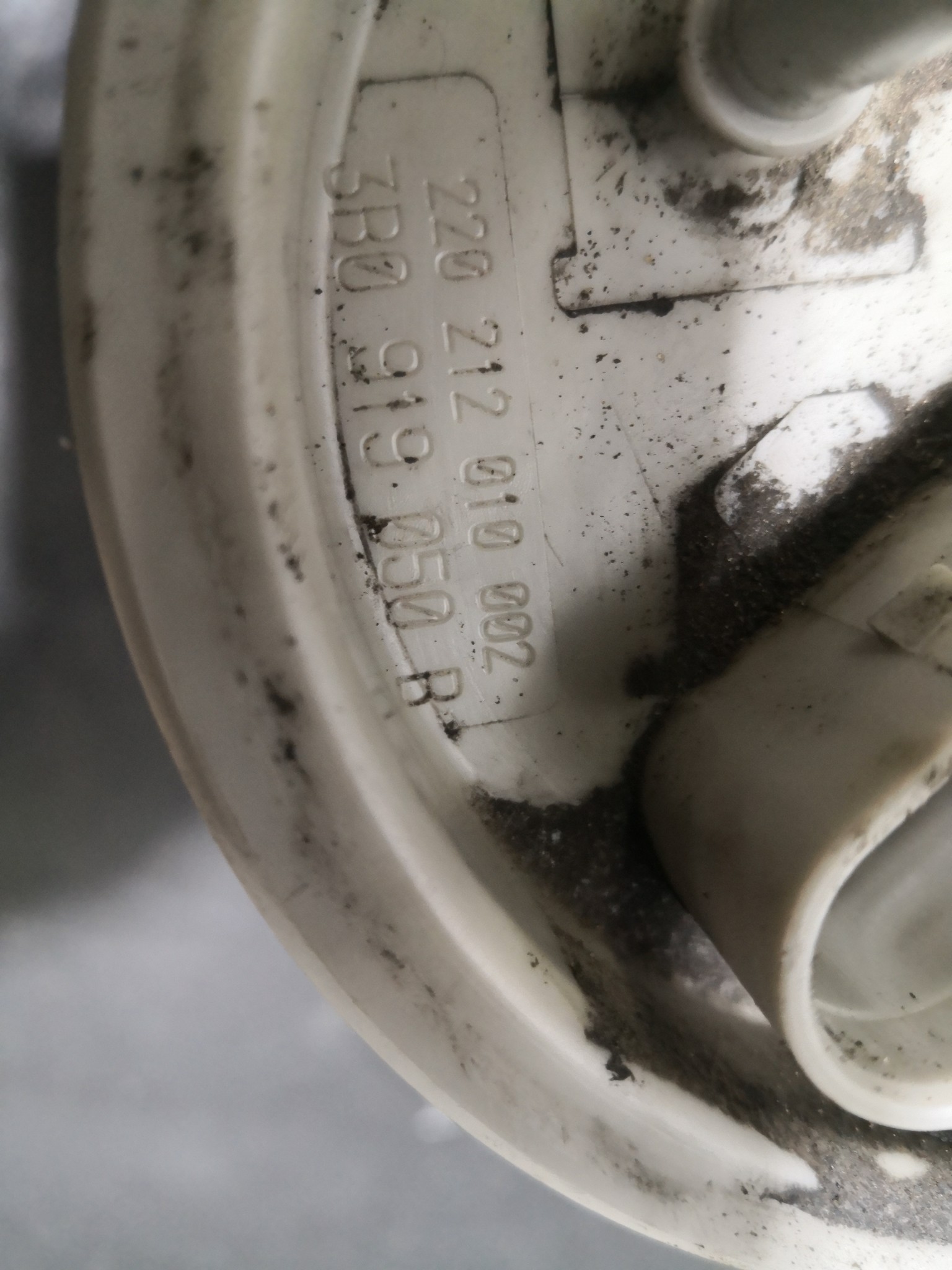 Bomba do Depósito de Combustível VOLKSWAGEN PASSAT Variant (3B6) | 00 - 05 Imagem-1