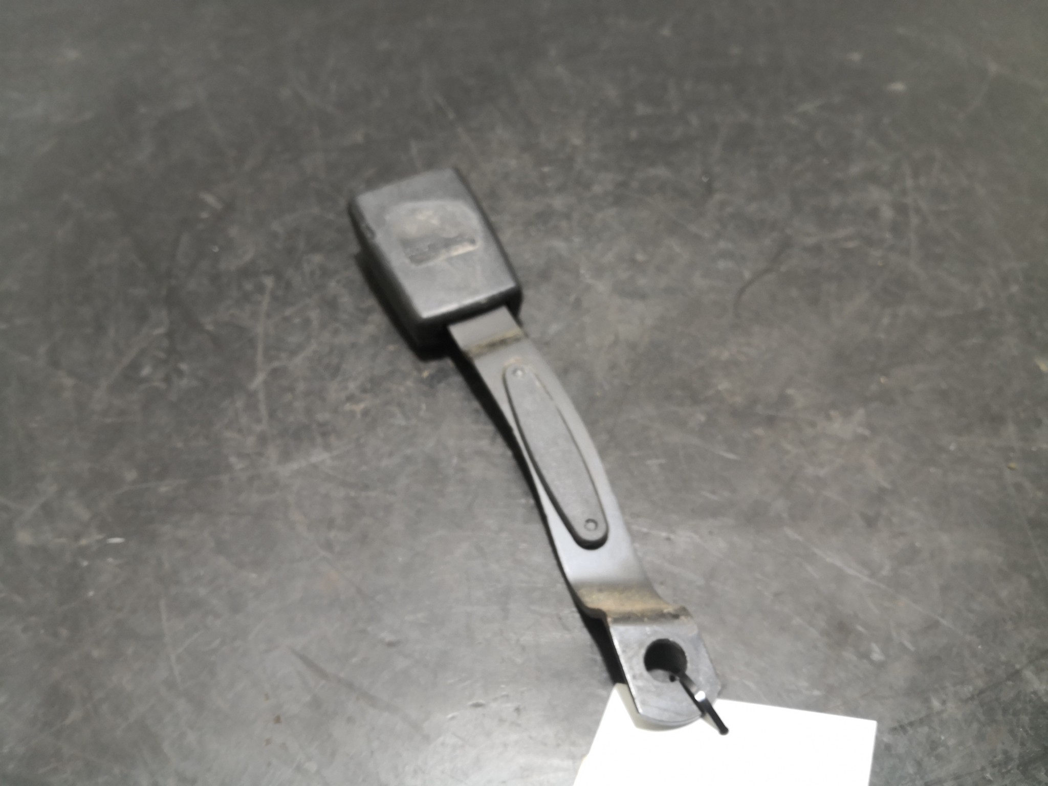 Engate Cinto Frente Esq VOLKSWAGEN - ID S_98208