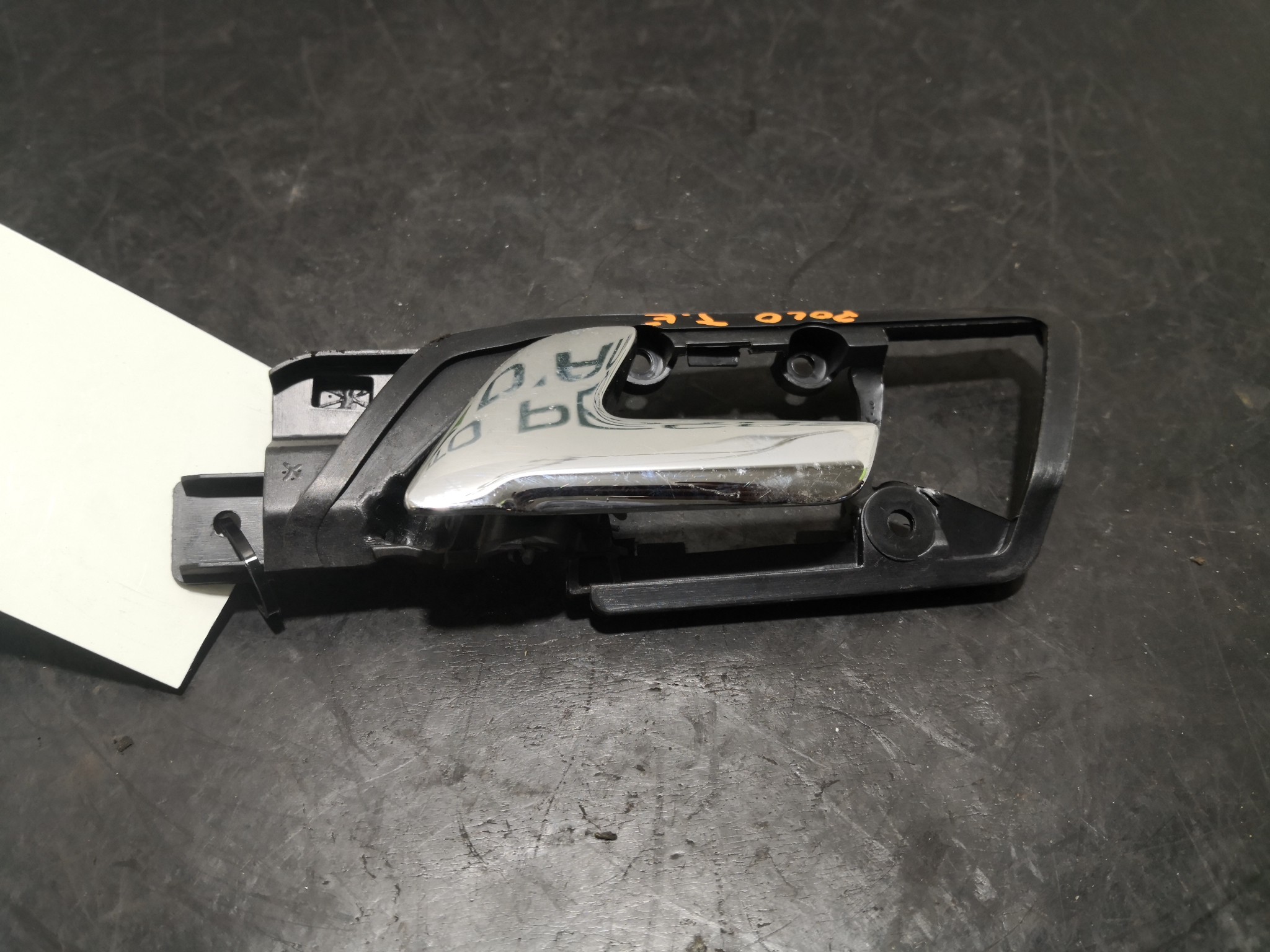 Puxador Interior Trás Esq VOLKSWAGEN - ID S_98221