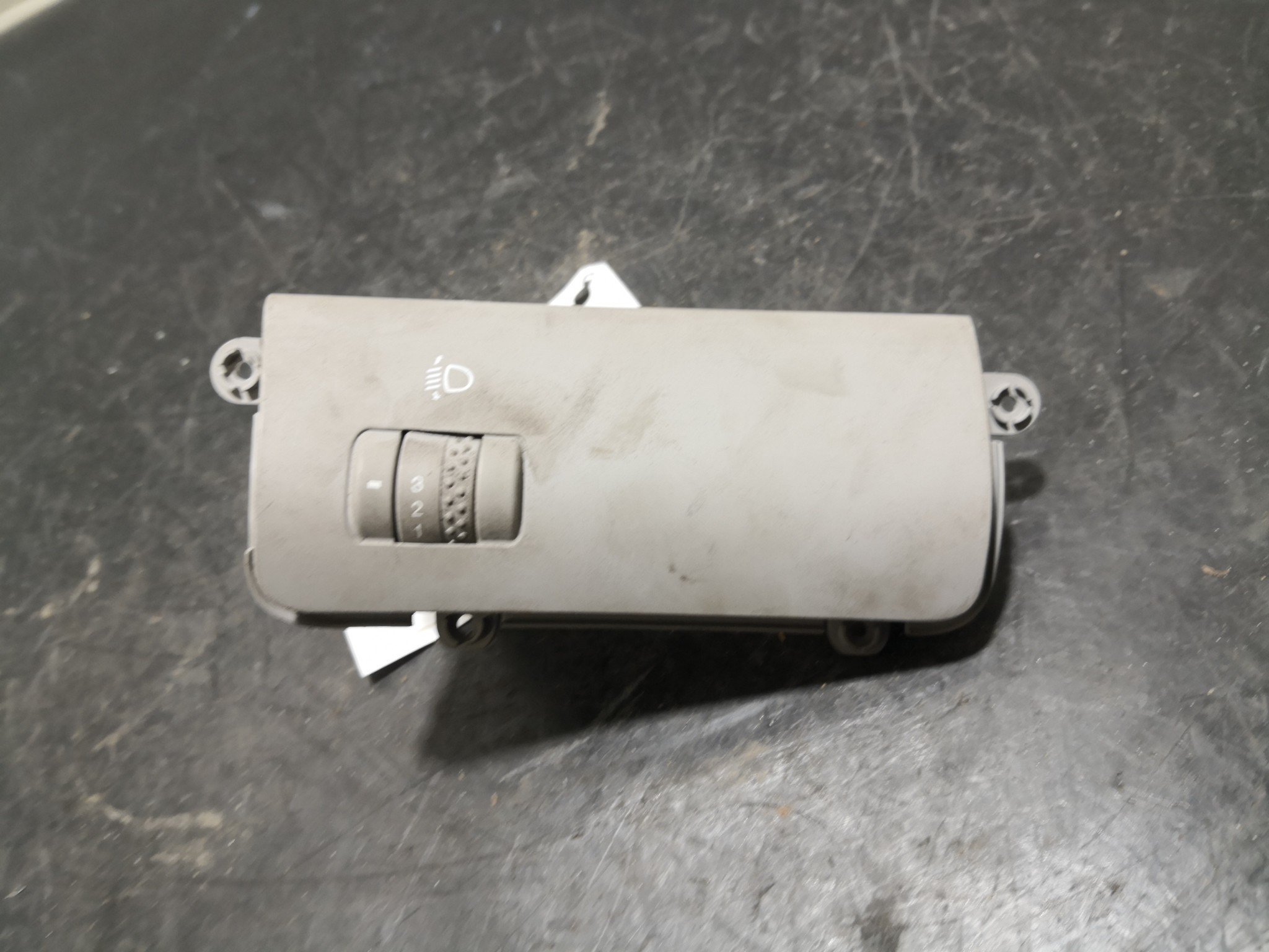 Botão Regulação Faróis KIA - ID S_98281