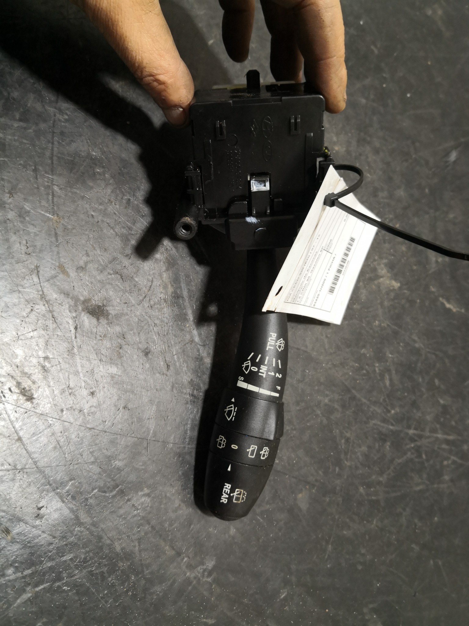 Manipulo de Escovas KIA - ID S_98287