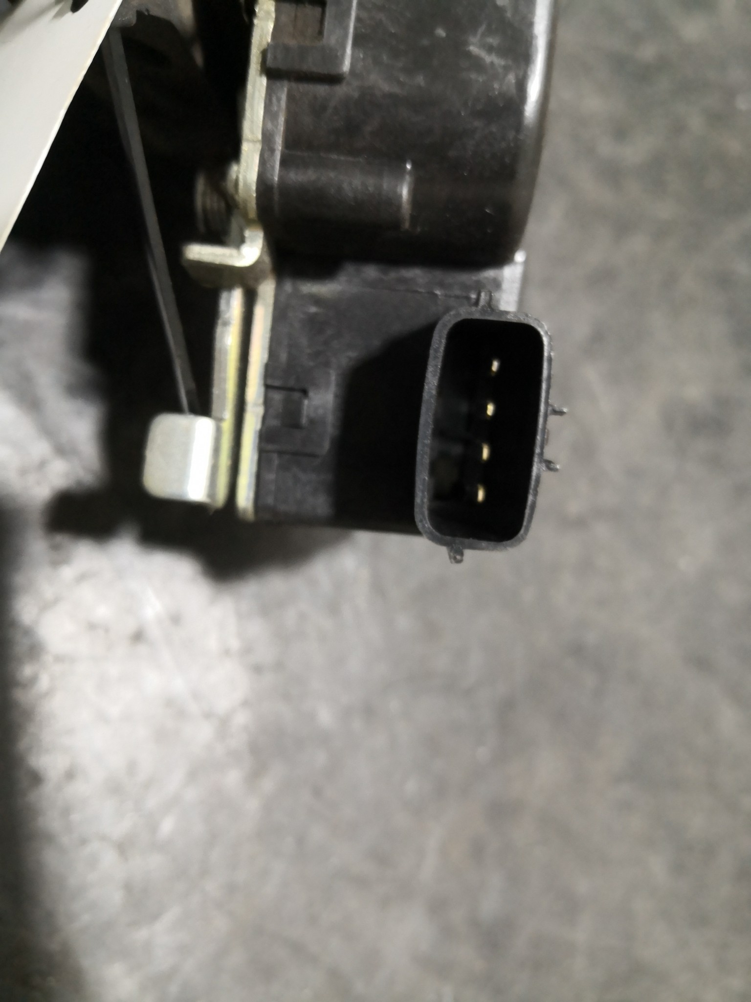 Fecho da Mala KIA CEED SW (ED) | 07 - 12 Imagem-1