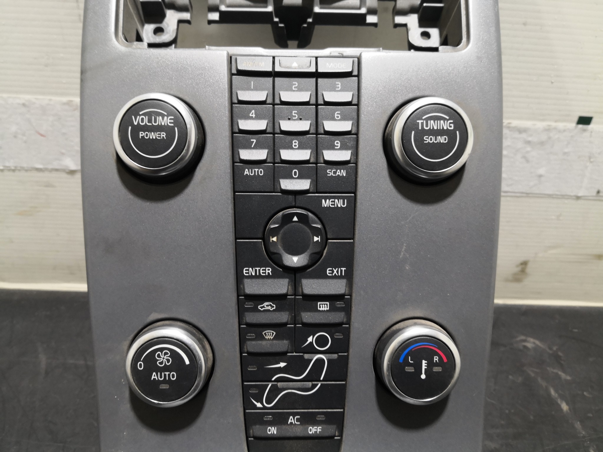 Climatronic VOLVO C30 (533) | 06 - 13 Imagem-1