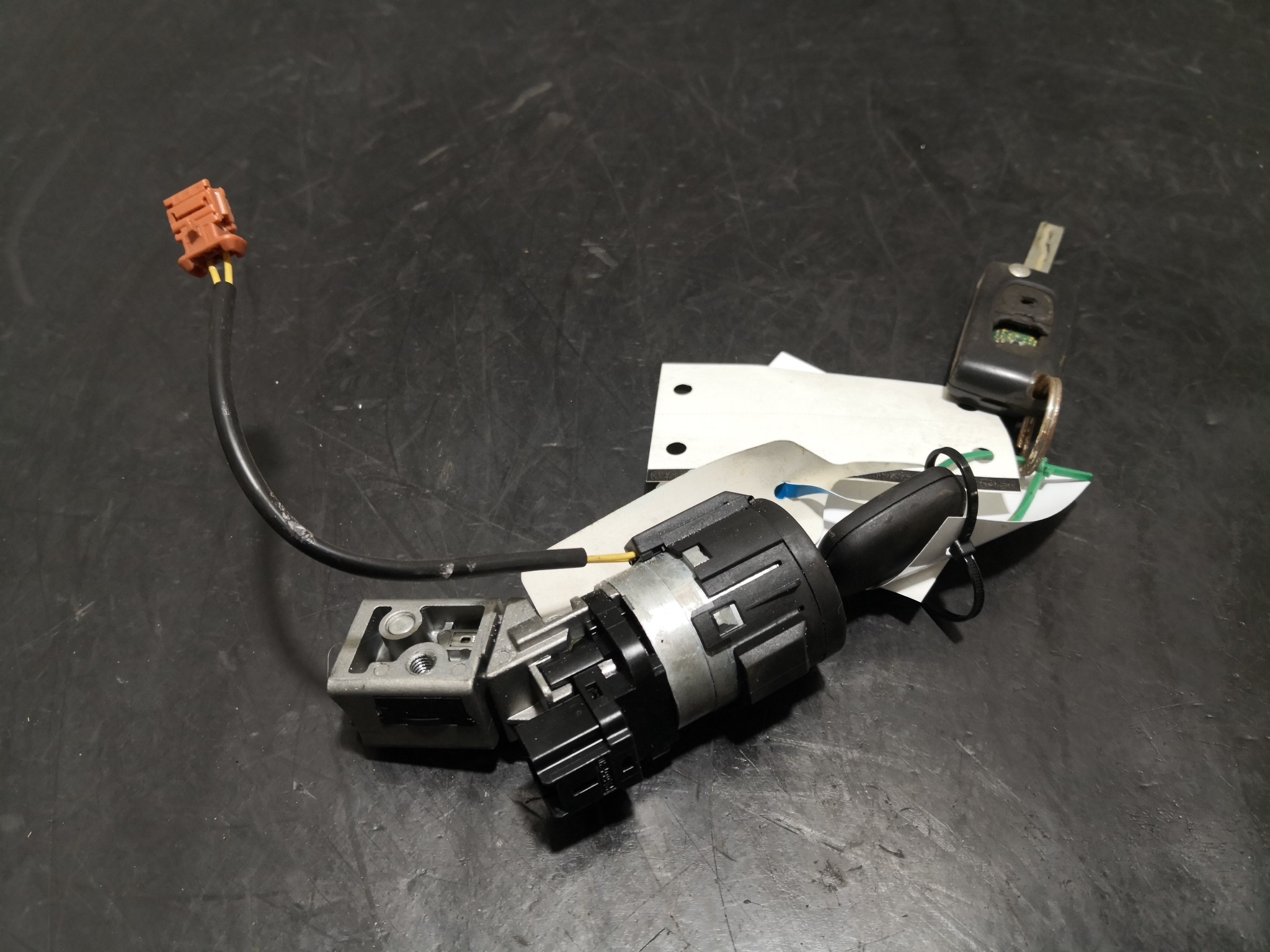 Canhão de Ignição PEUGEOT 308 SW I (4E_, 4H_) | 07 - 14 Imagem-3